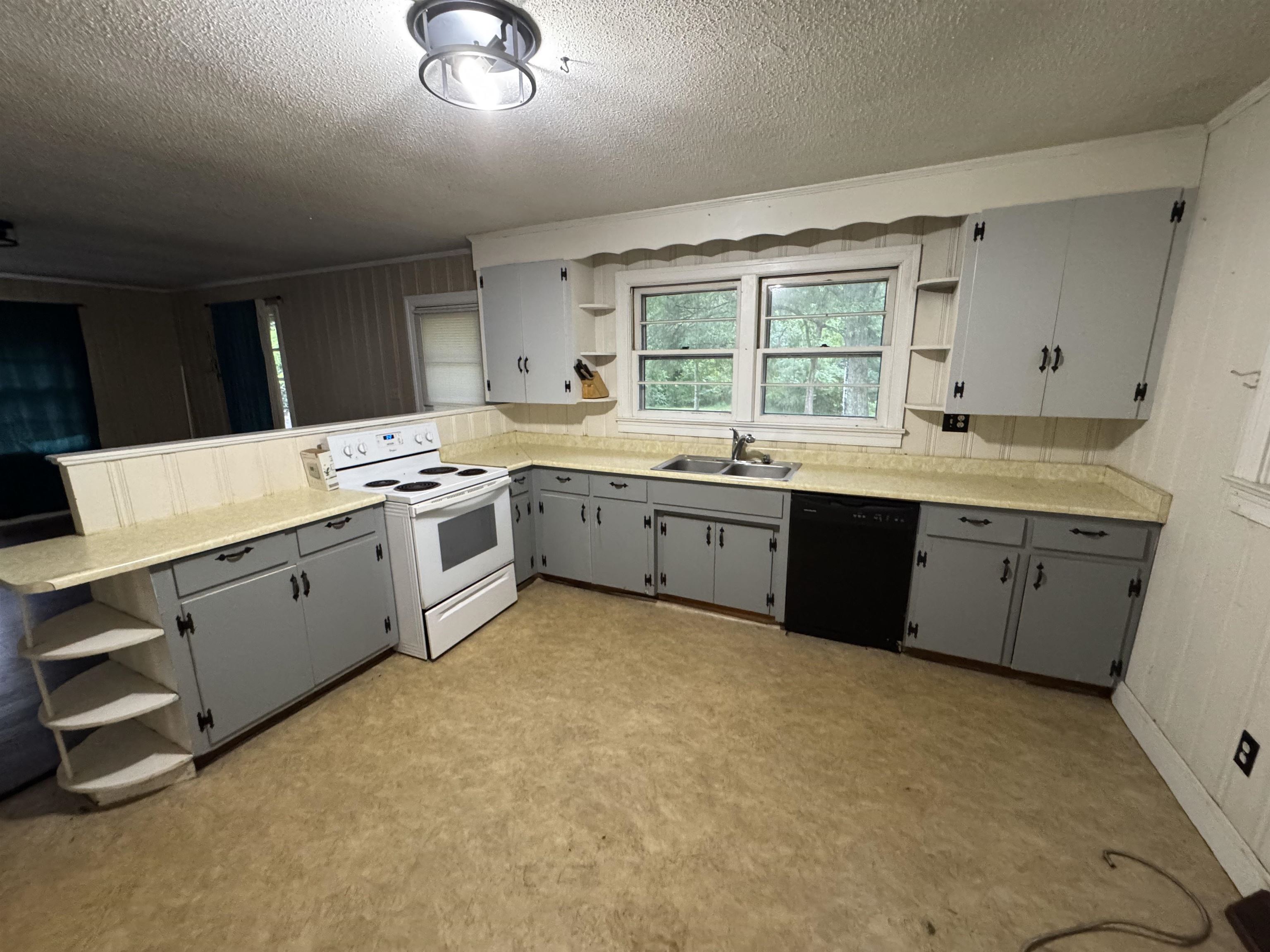 339916 Property Photo 14