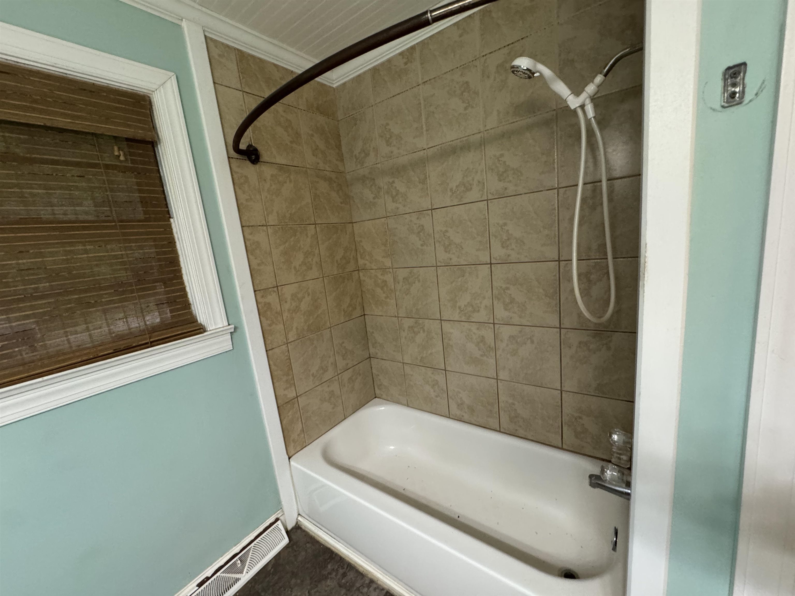 339916 Property Photo 27