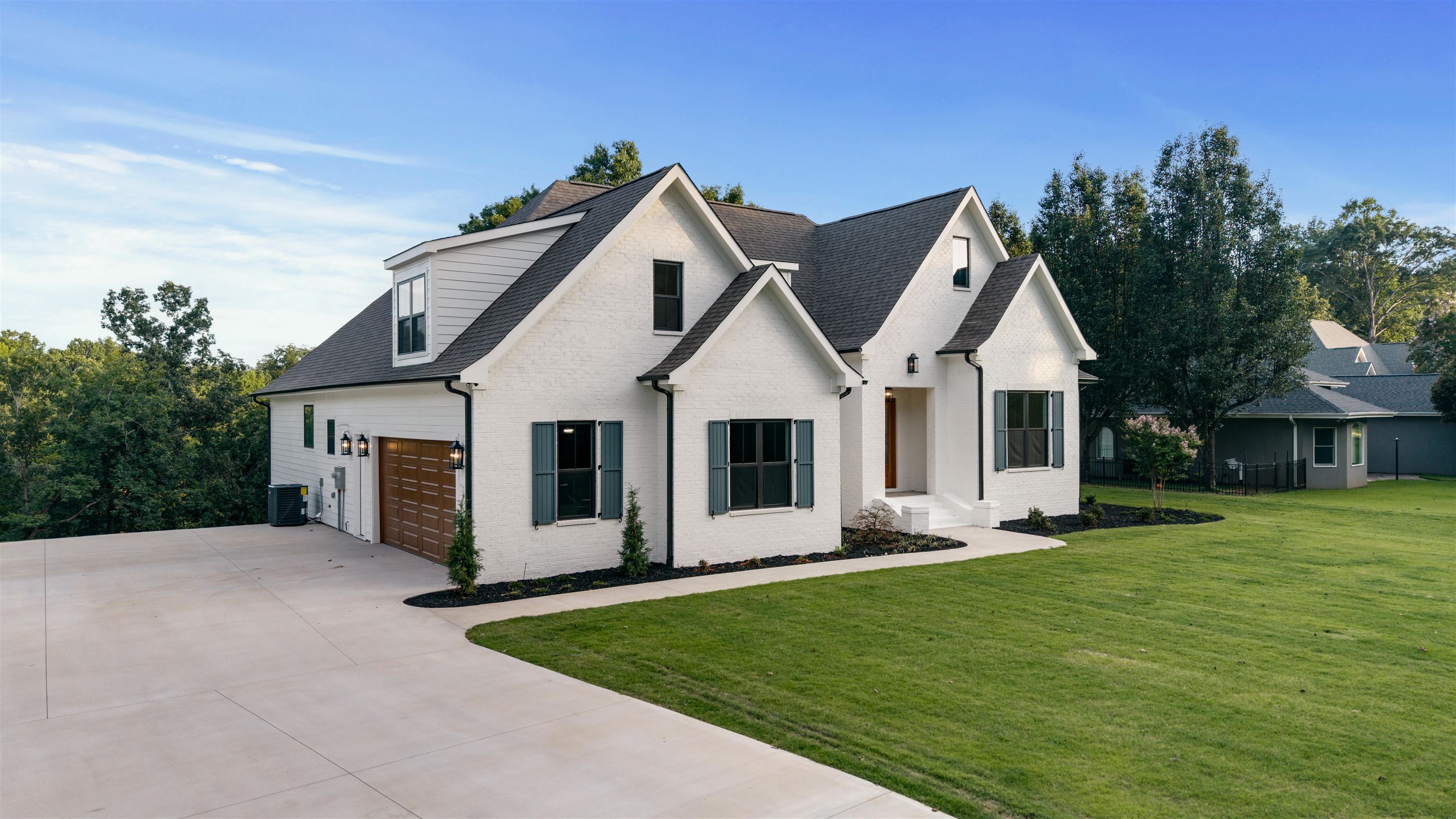 107 Andrea Pointe Property Photo 49