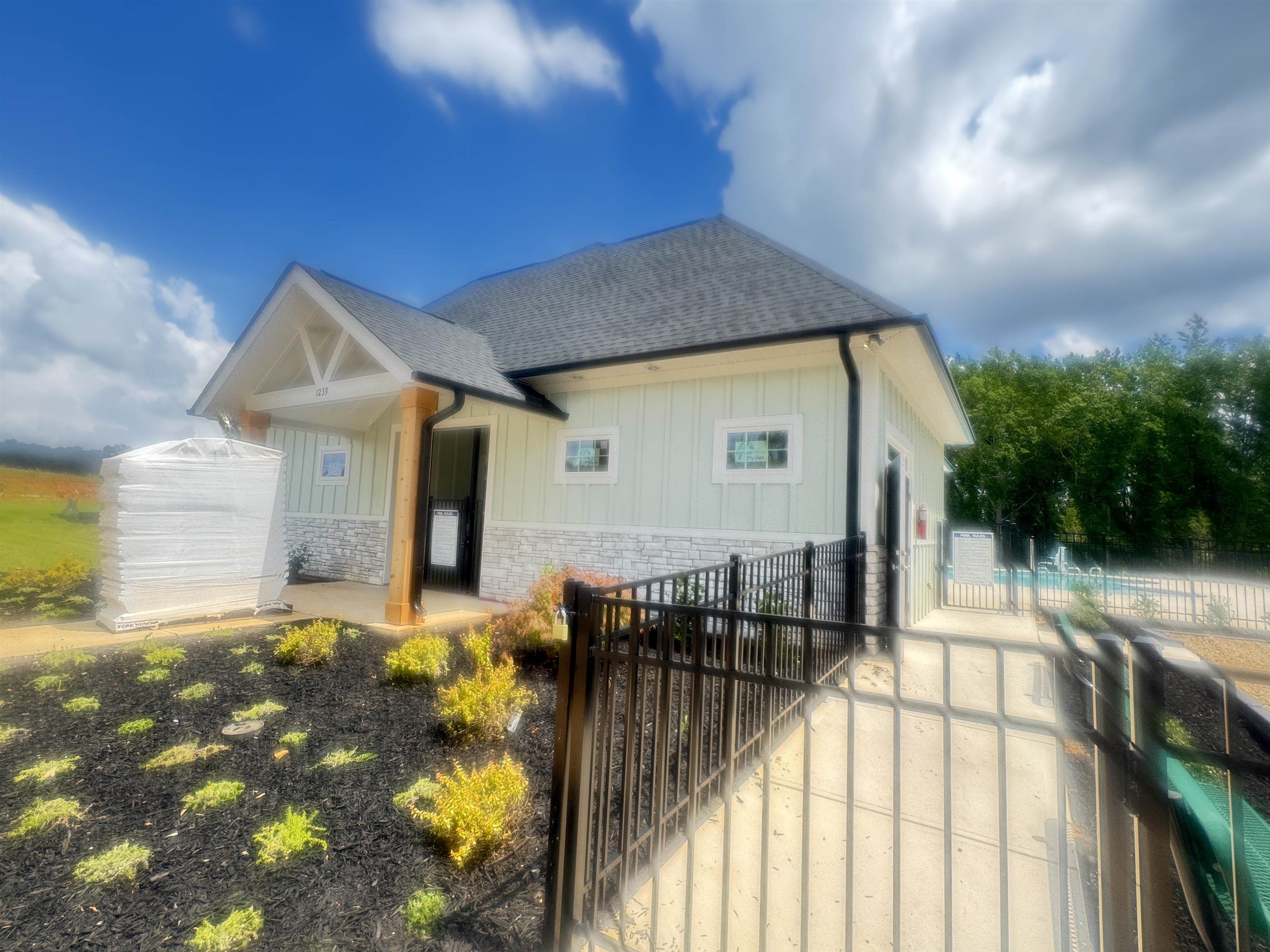 1125 Ogeechee Court Property Photo 3