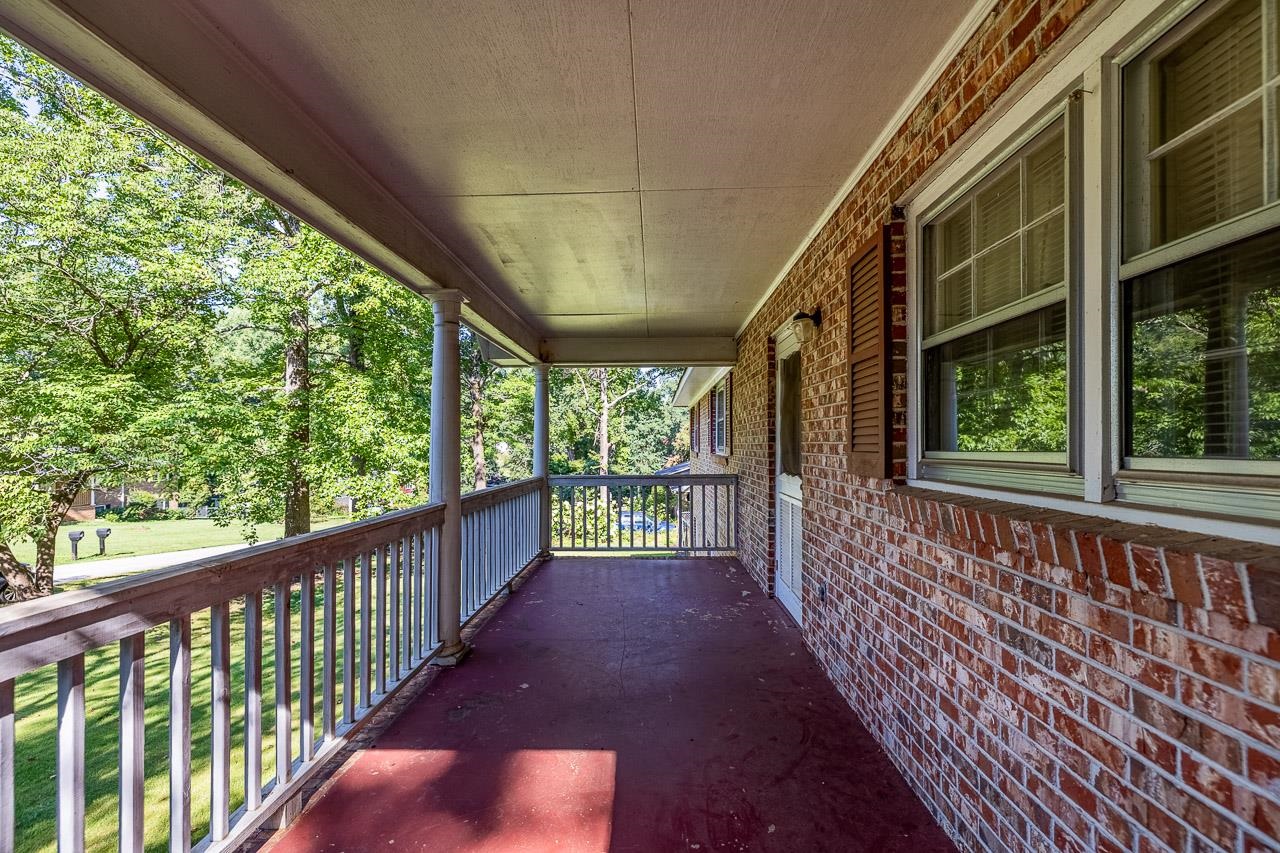 155 Brookdale Drive Property Photo 11