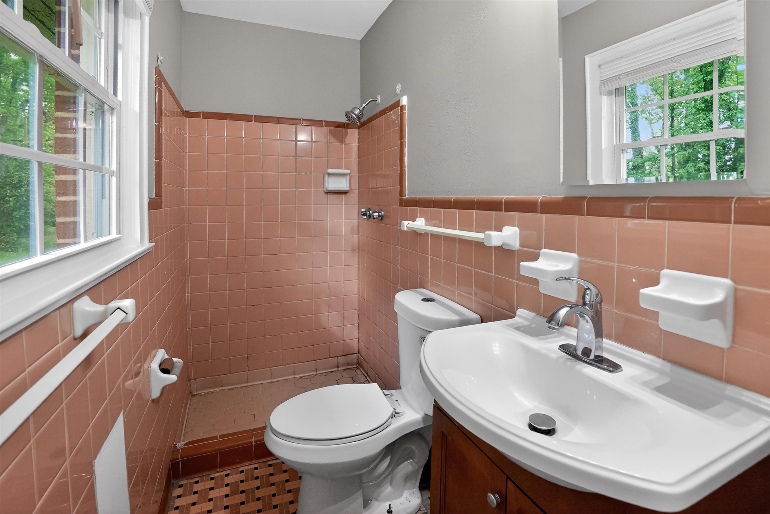 1008 Fairfield Dr Property Photo 28