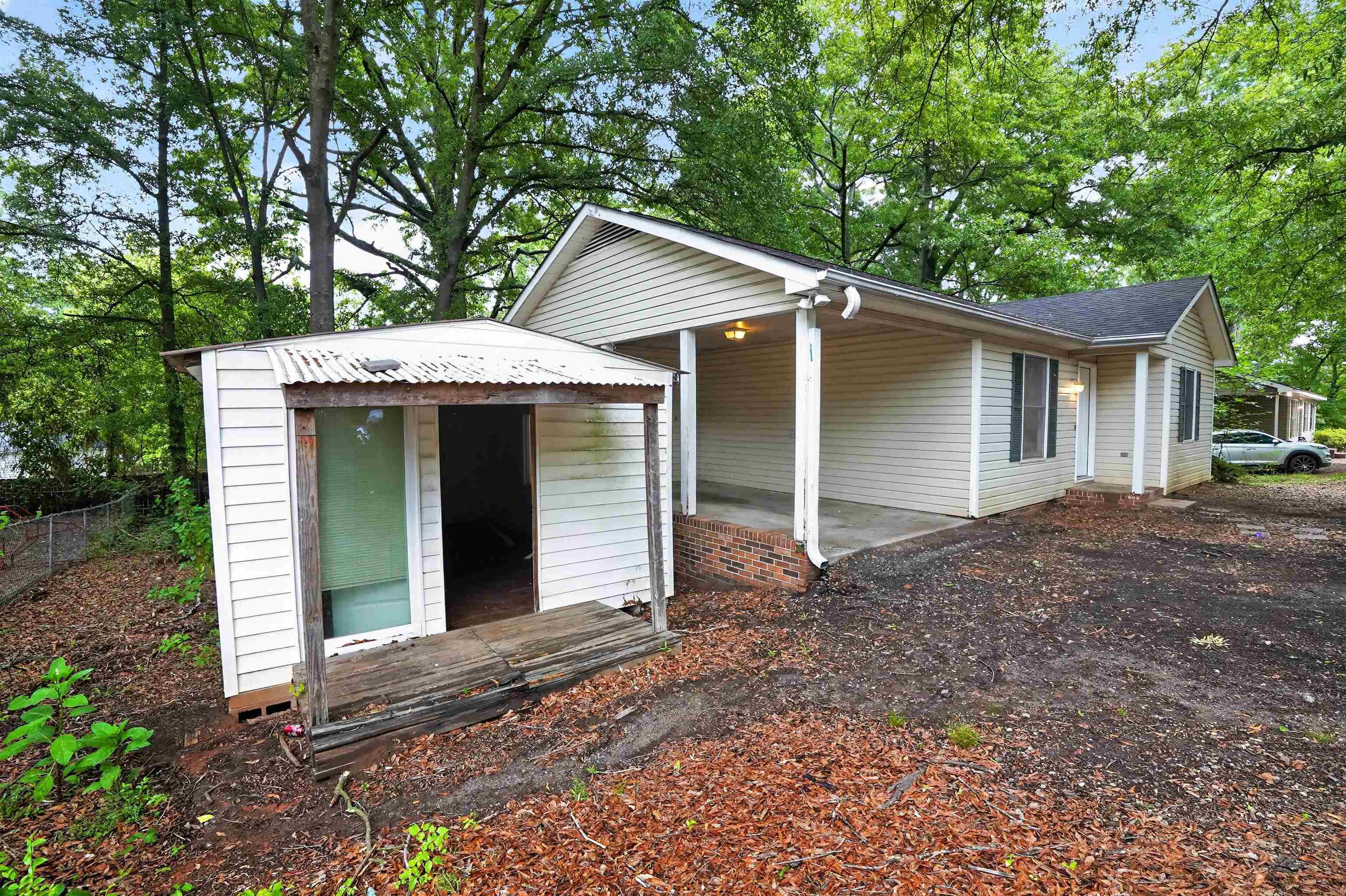 1701 Lyndon Ave Property Photo 6