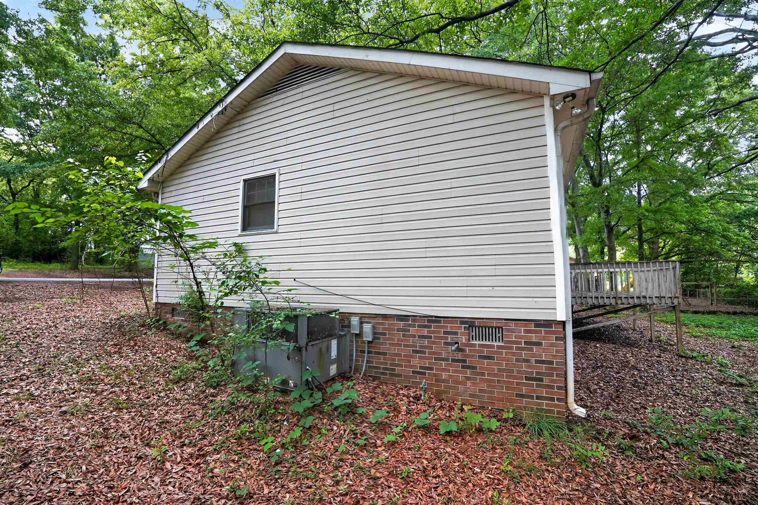 1701 Lyndon Ave Property Photo 9