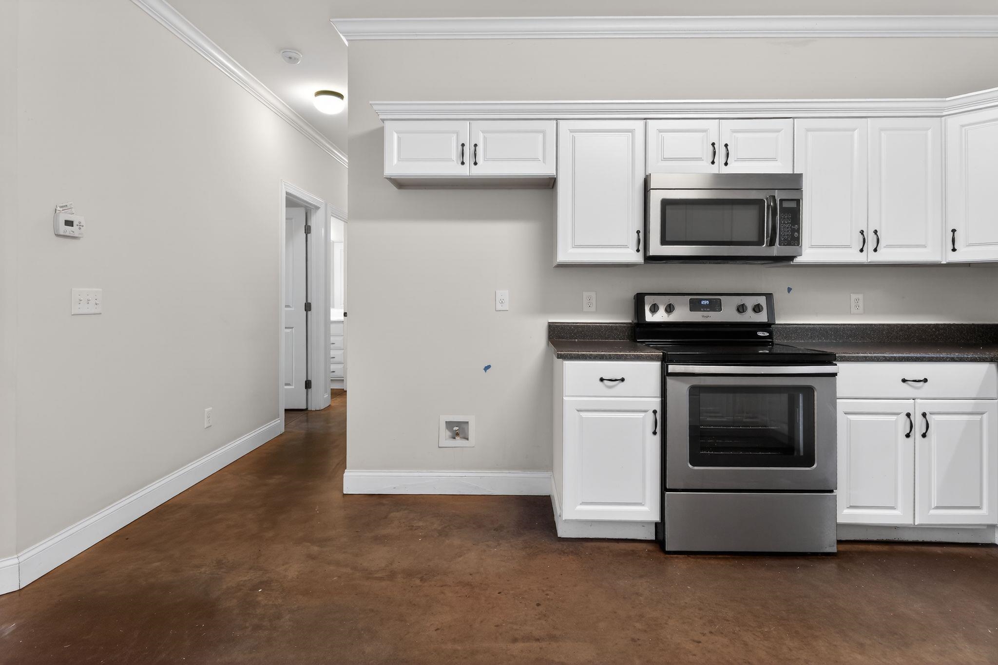 112 Dundee Court Property Photo 17