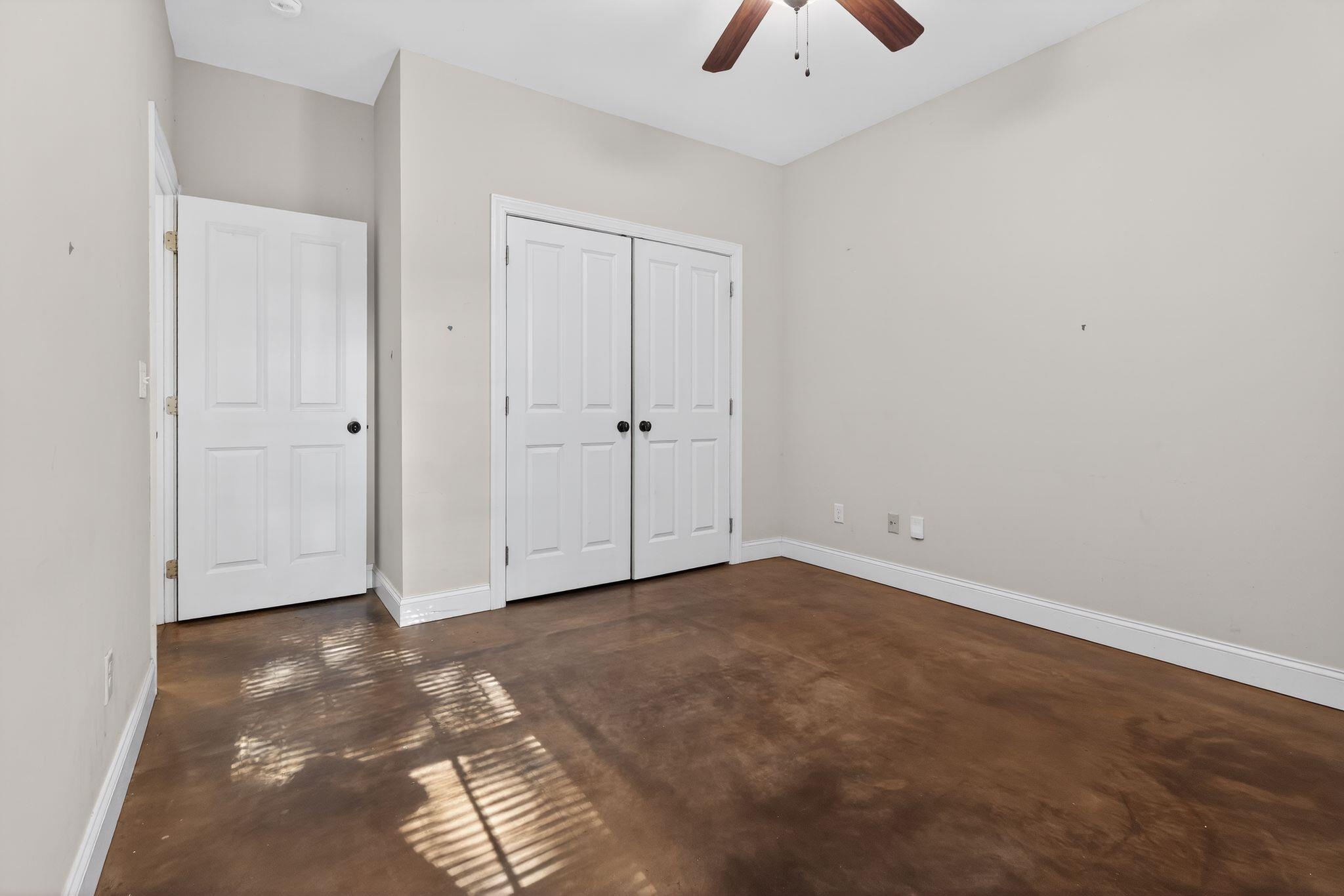 112 Dundee Court Property Photo 25