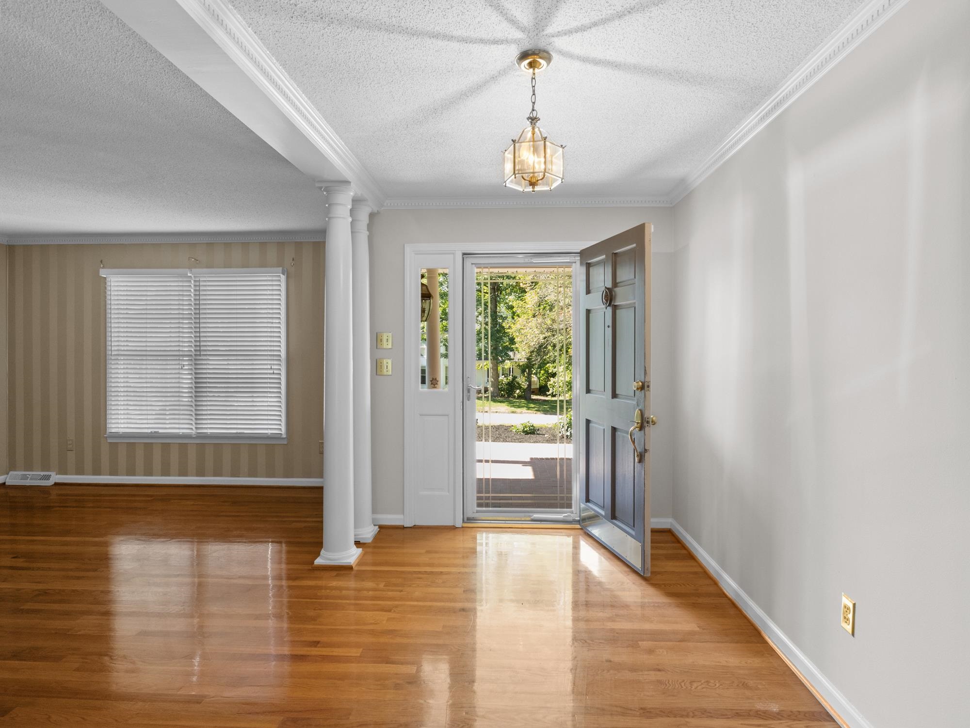 112 Linkside Drive Property Photo 3