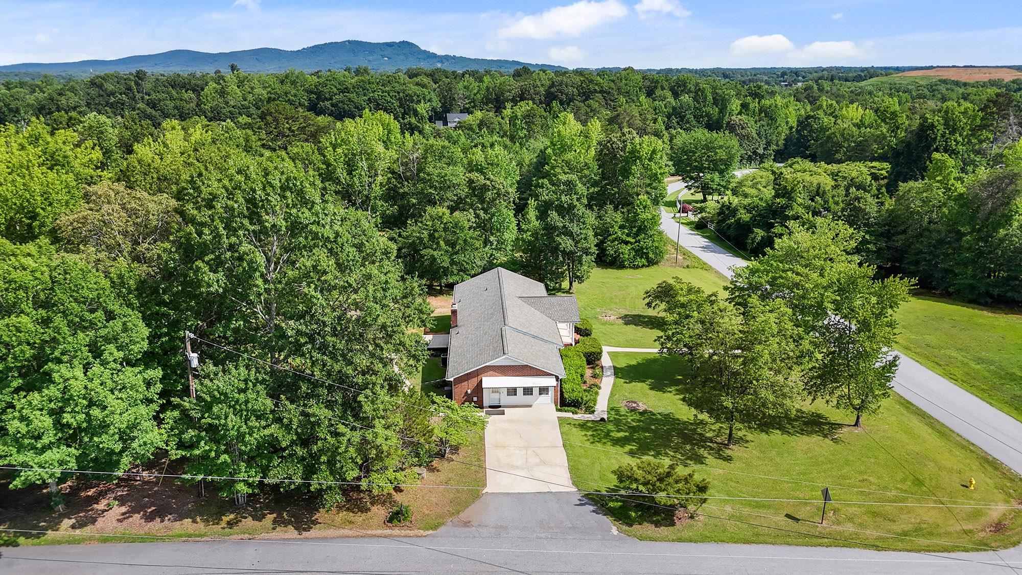 16 Farmington Trail Property Photo 40