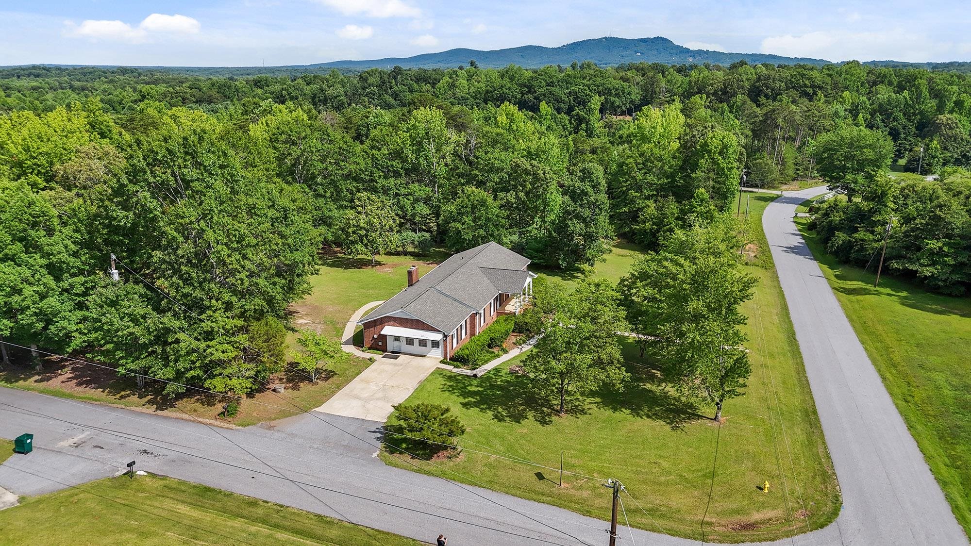 16 Farmington Trail Property Photo 41