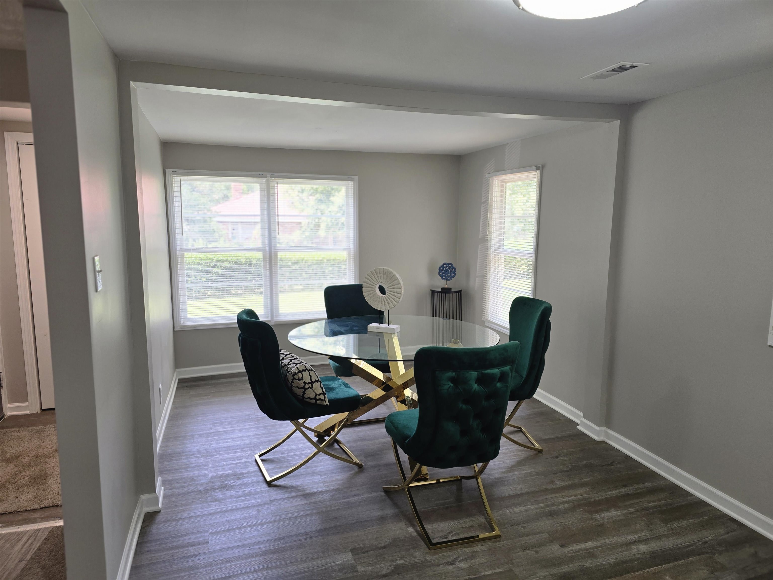 190 Fuller Road Property Photo 12