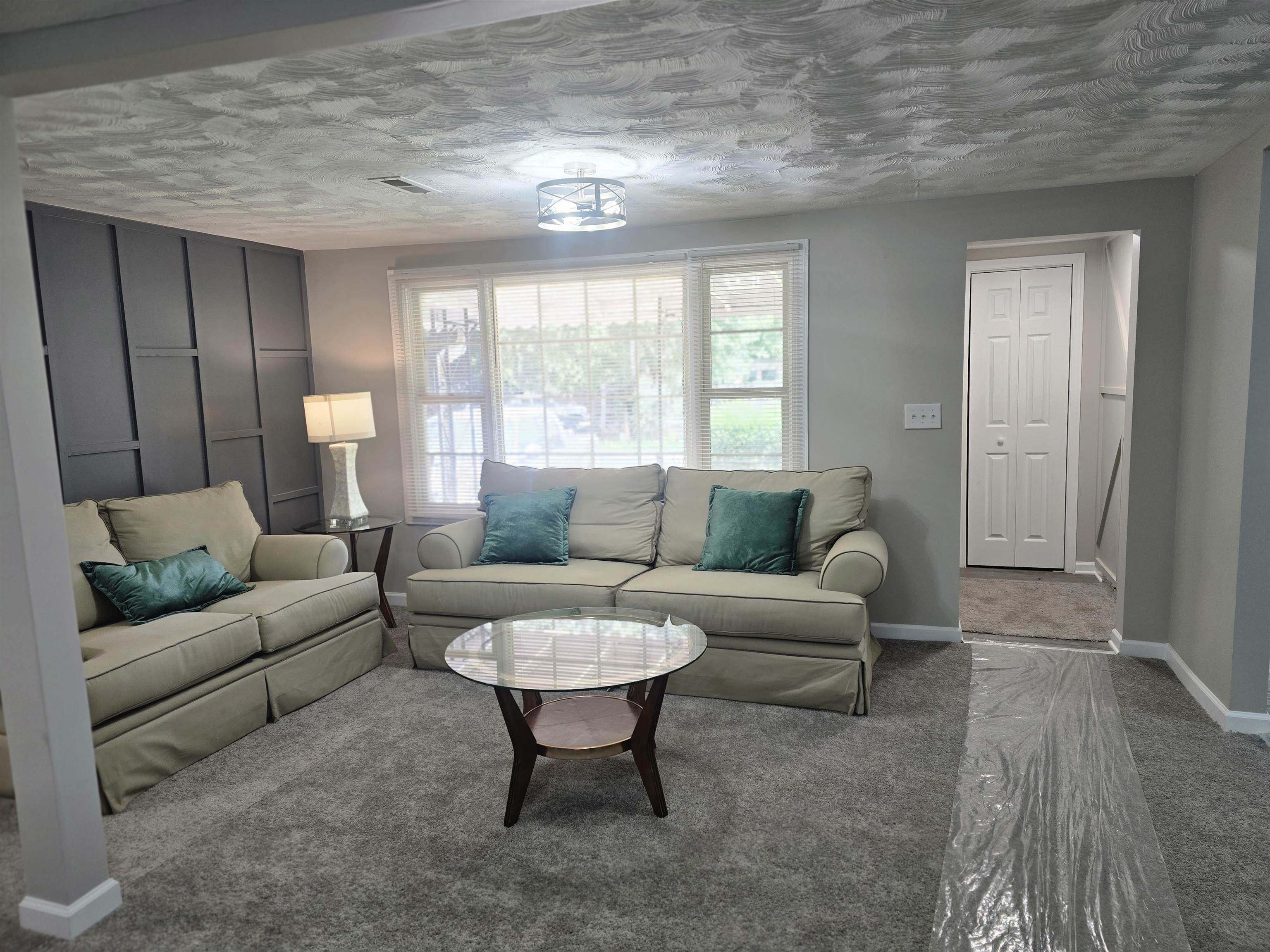 190 Fuller Road Property Photo 15