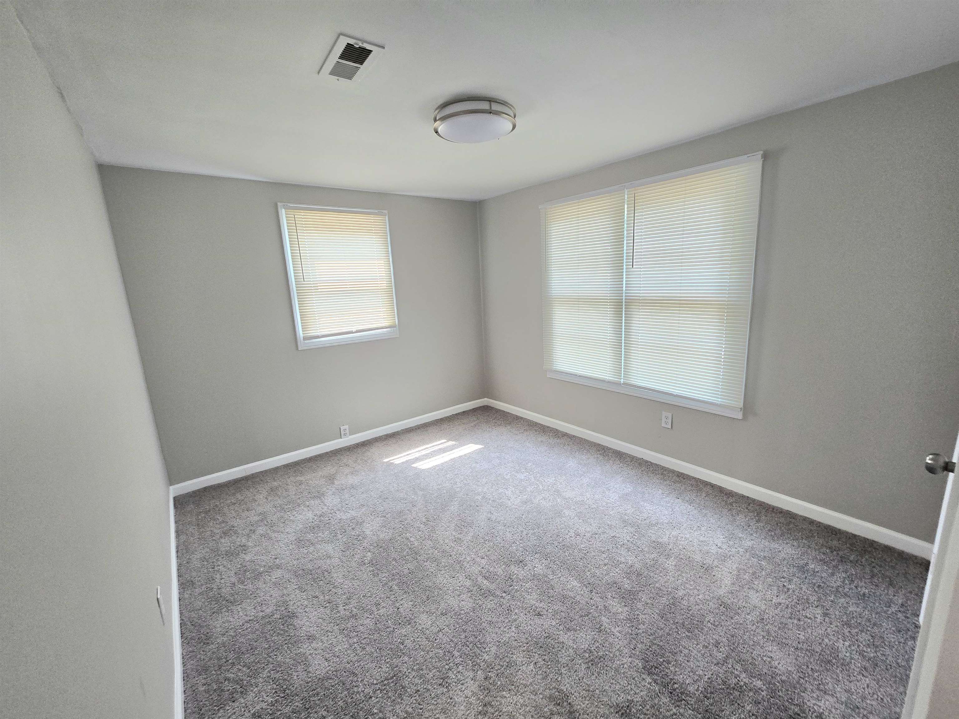 190 Fuller Road Property Photo 33