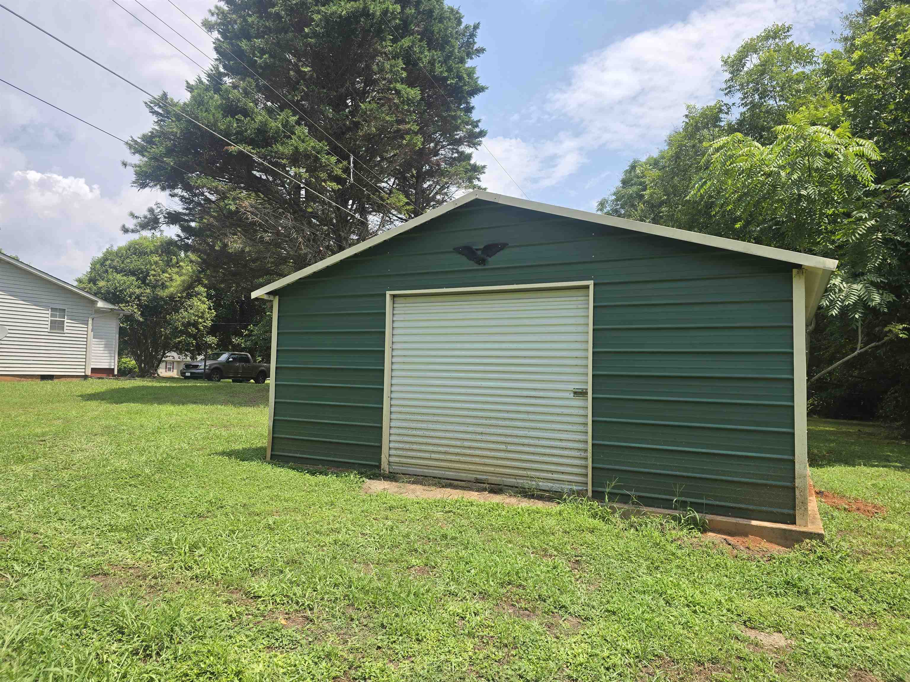 190 Fuller Road Property Photo 35