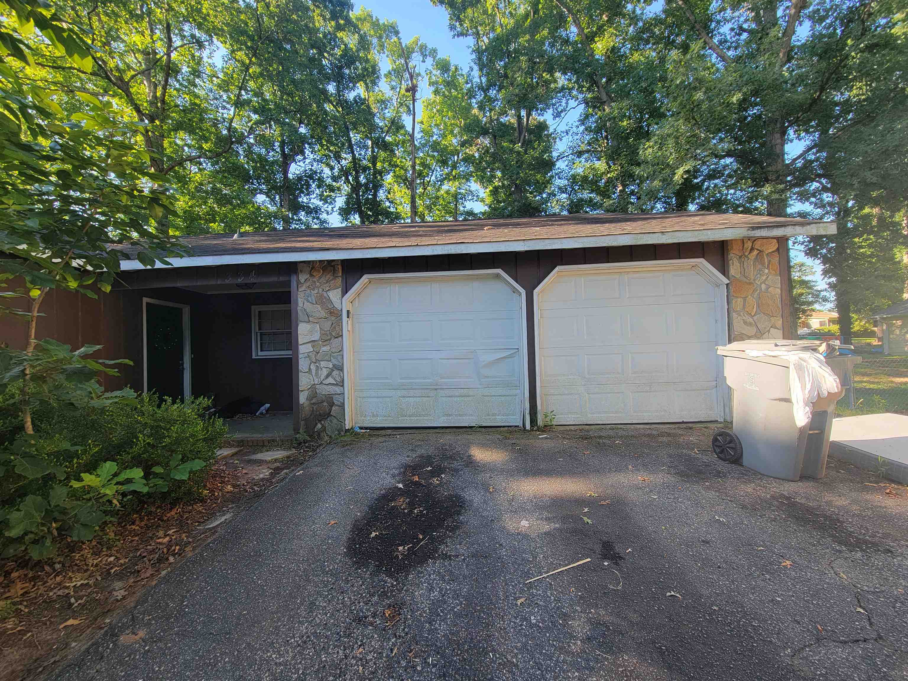 334 Seven Oaks Lane Property Photo 2