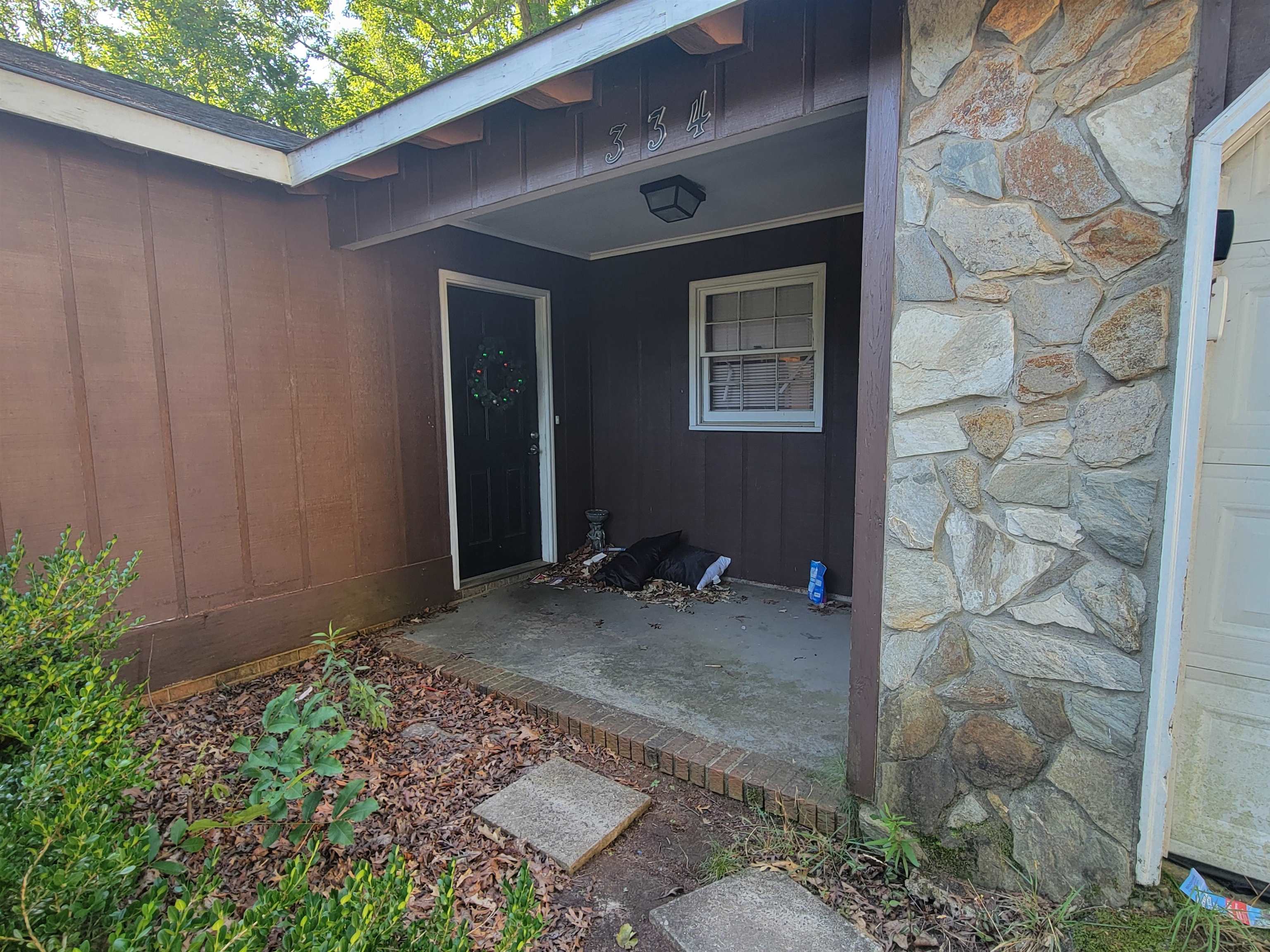 334 Seven Oaks Lane Property Photo 3