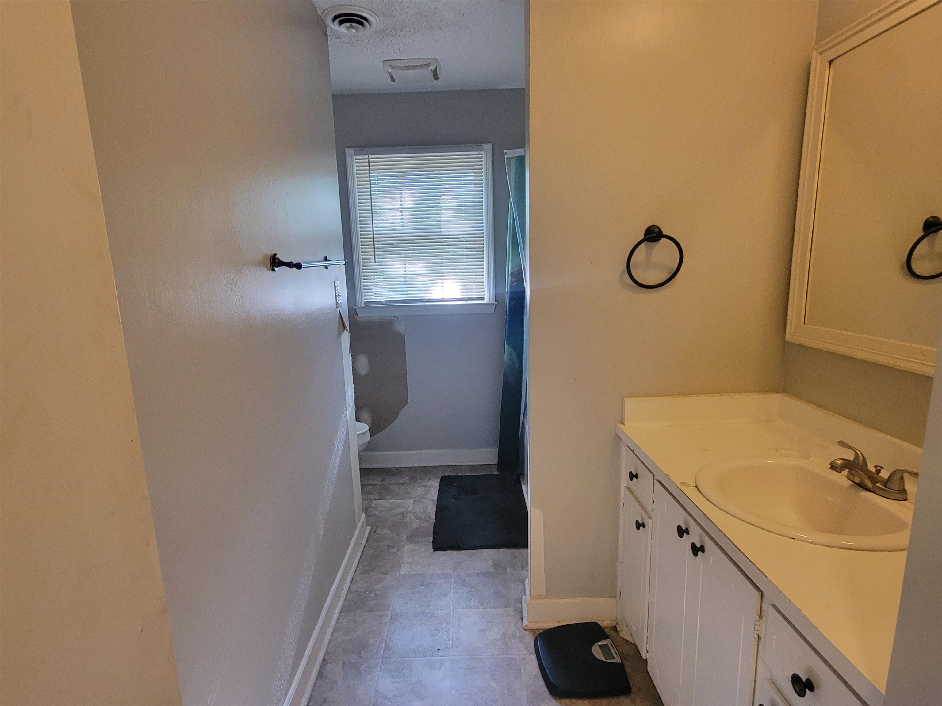 334 Seven Oaks Lane Property Photo 5
