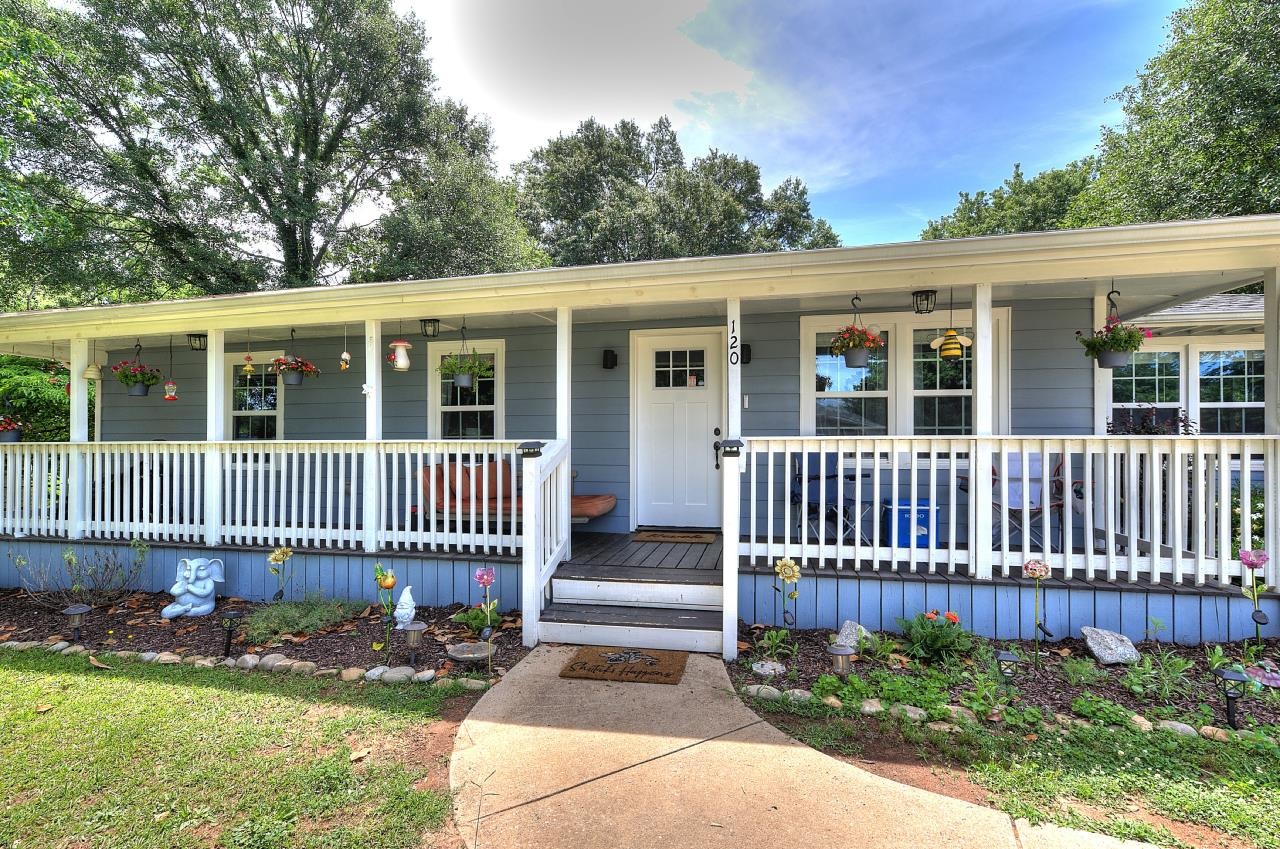 120 Swain Avenue Property Photo 3