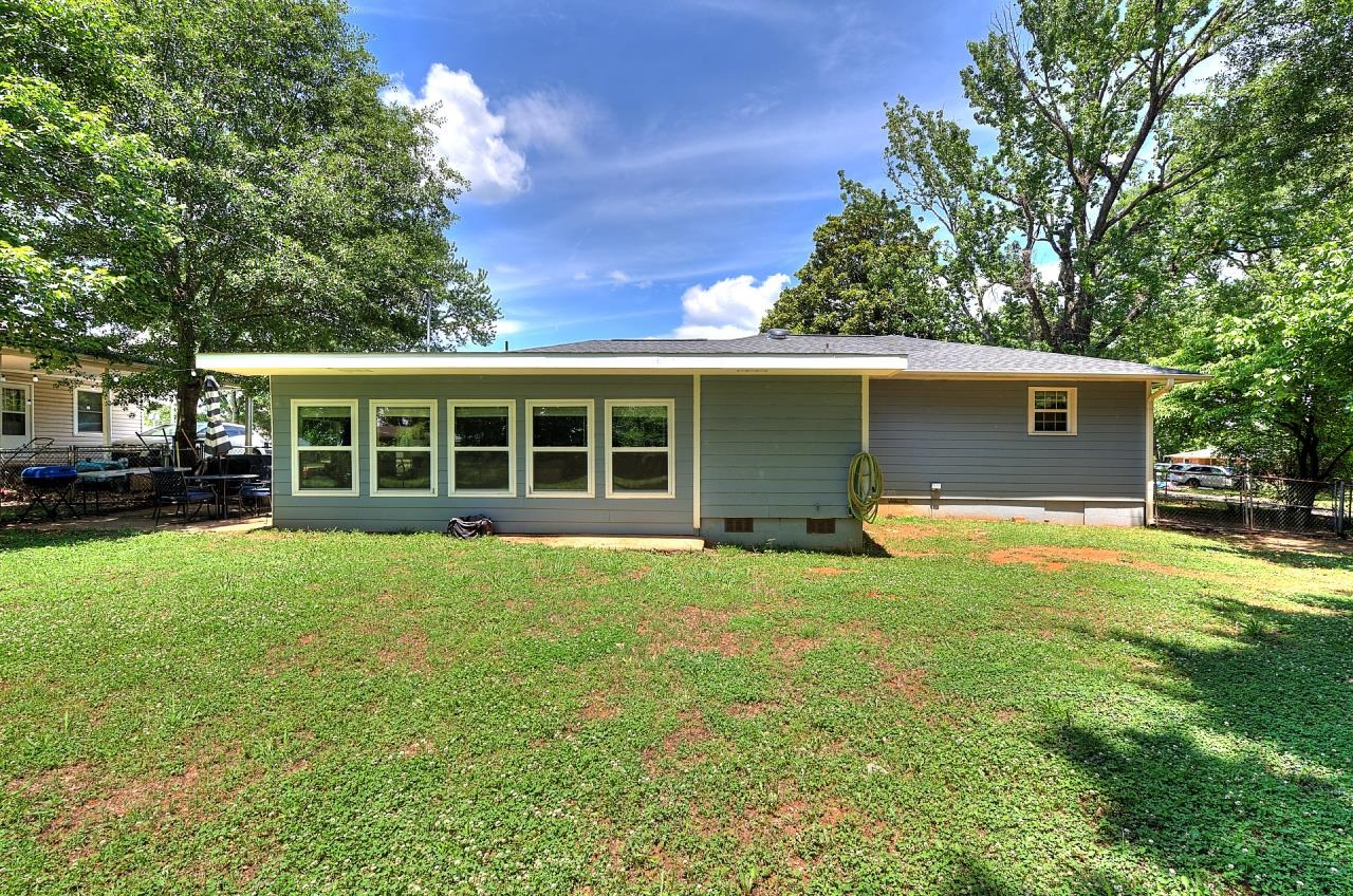 120 Swain Avenue Property Photo 32