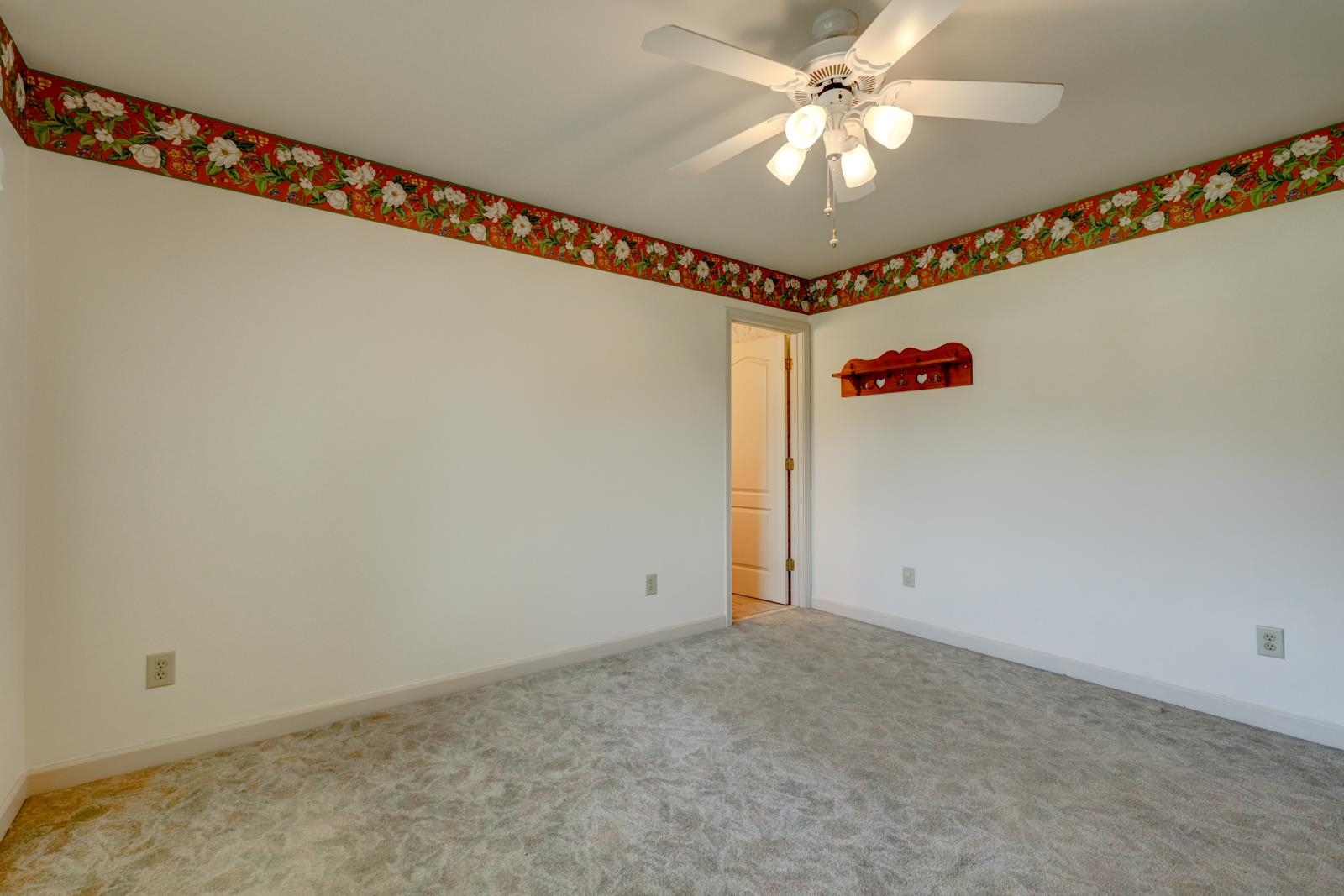 317 Sagamore Court Property Photo 16
