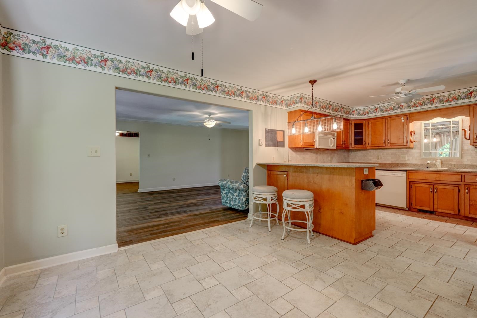 317 Sagamore Court Property Photo 23