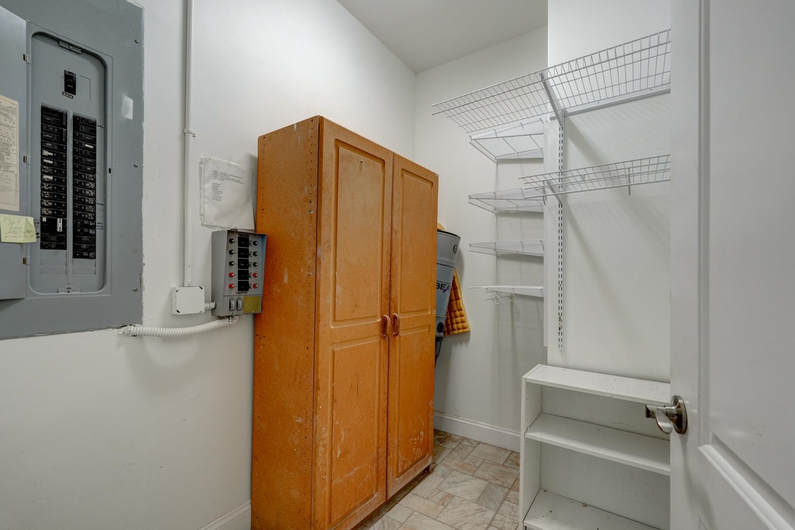 317 Sagamore Court Property Photo 30