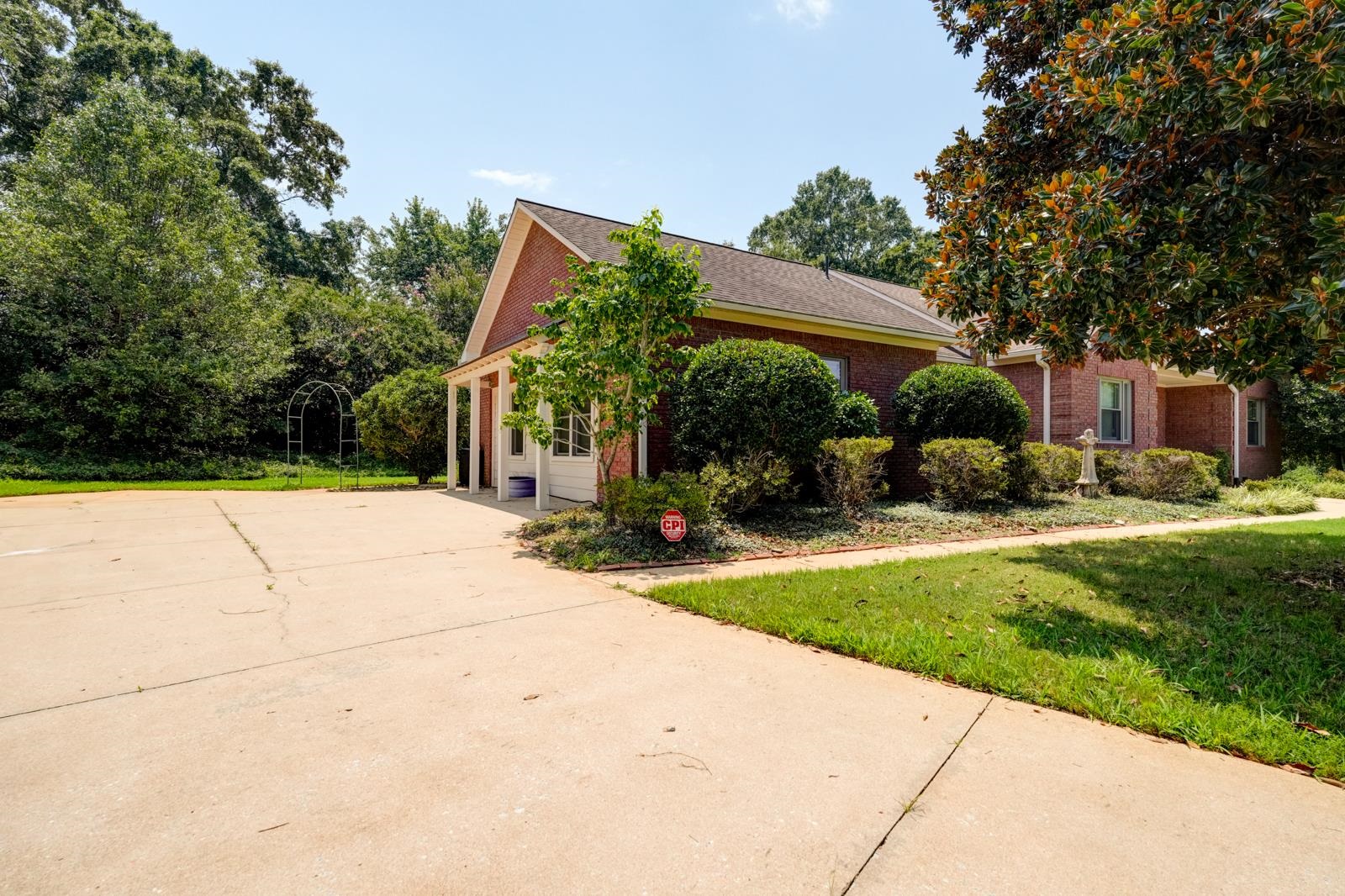 317 Sagamore Court Property Photo 49