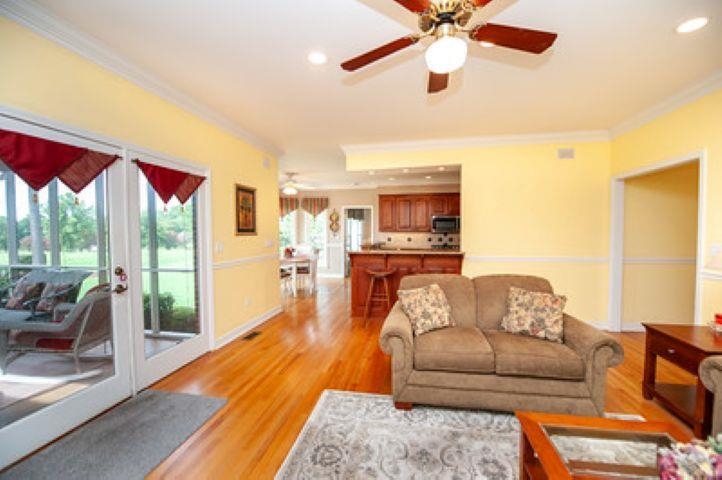 112 River Falls Drive Property Photo 5