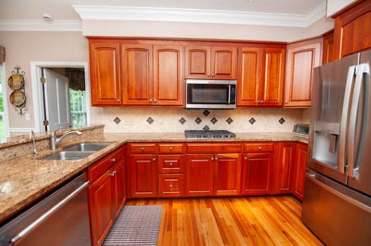 112 River Falls Drive Property Photo 6