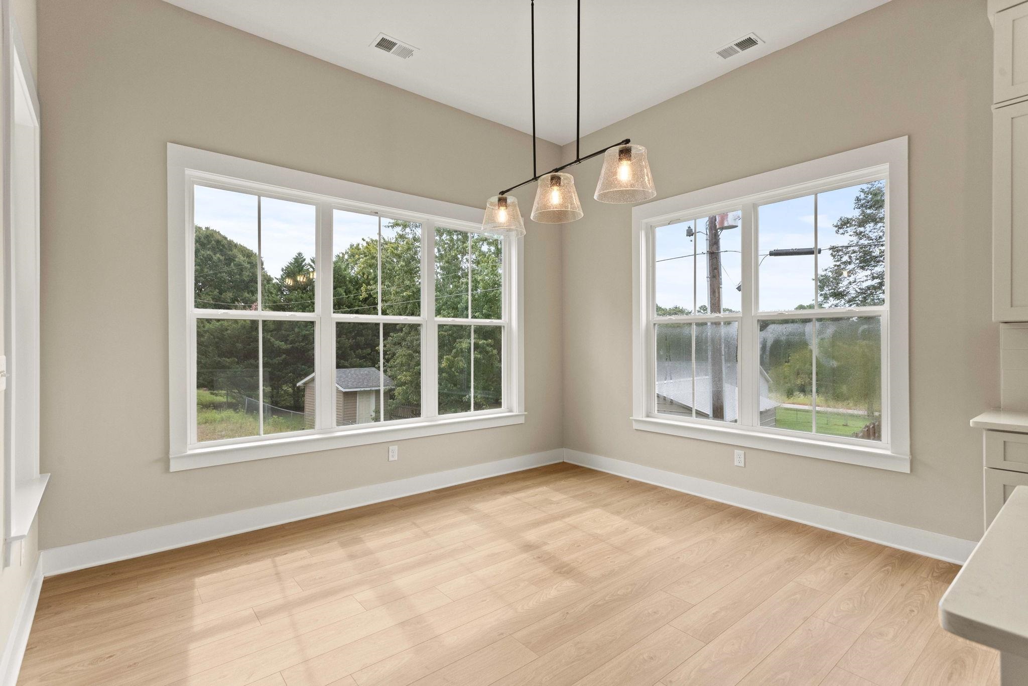 25 Greenbriar Lane Property Photo 14