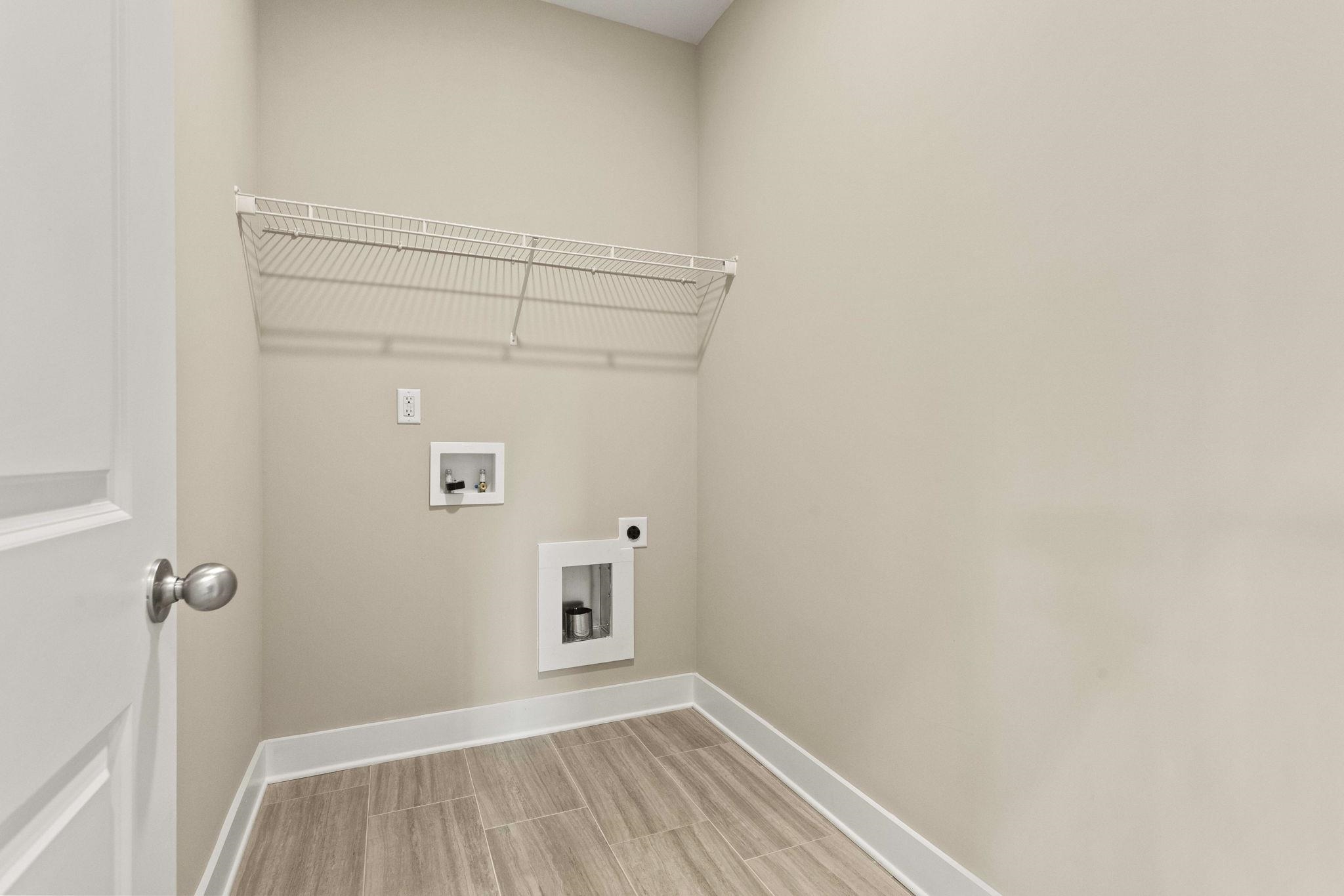 25 Greenbriar Lane Property Photo 15
