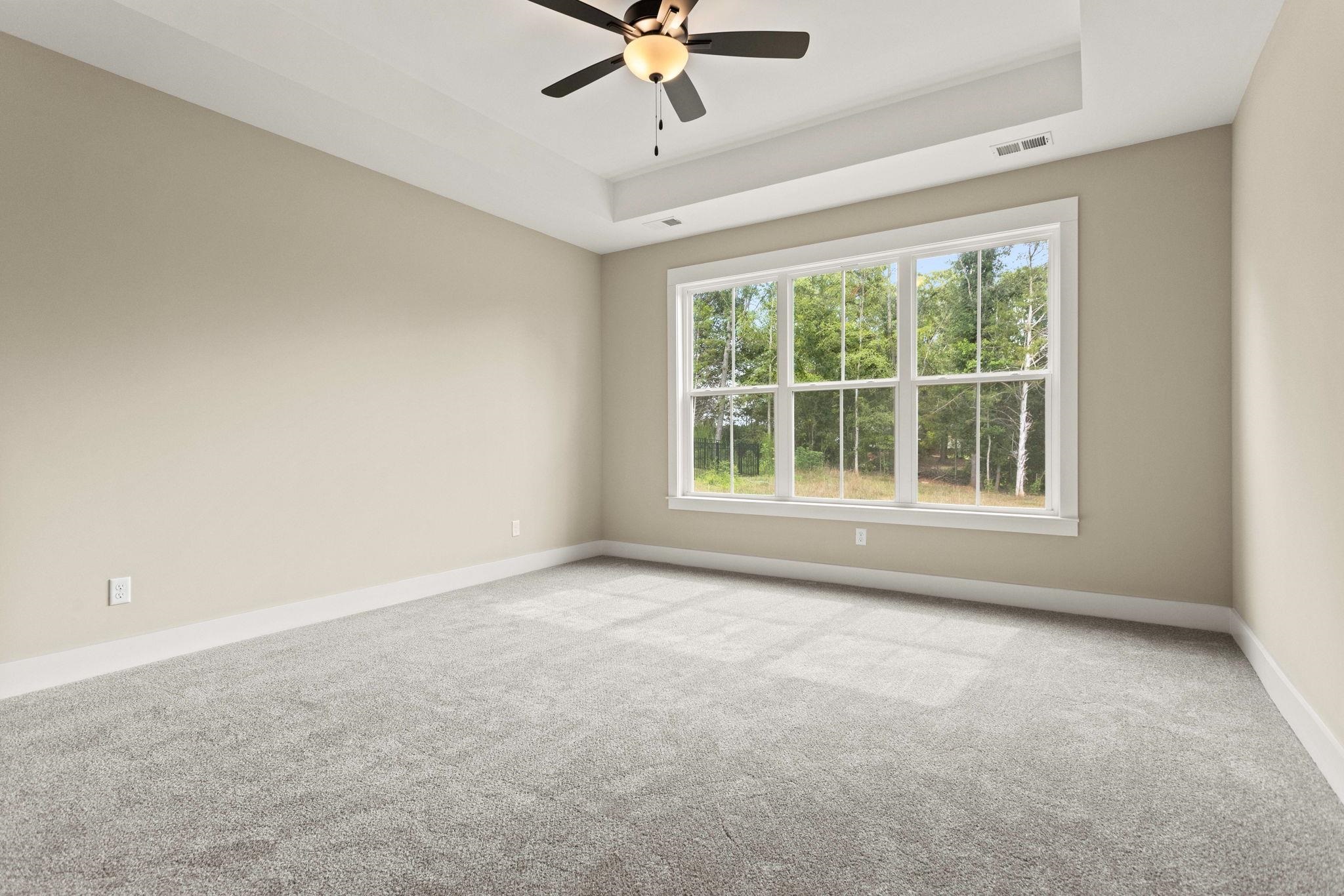 25 Greenbriar Lane Property Photo 16