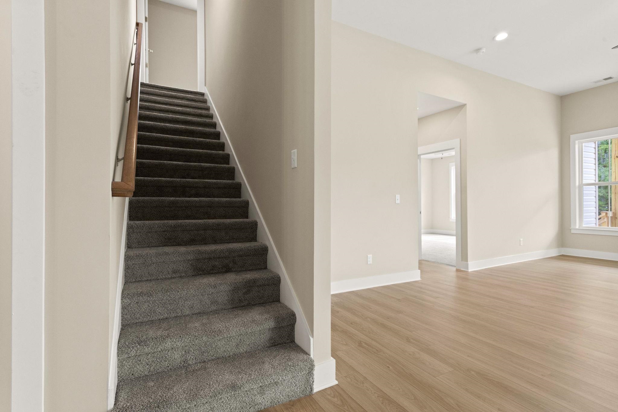 25 Greenbriar Lane Property Photo 21