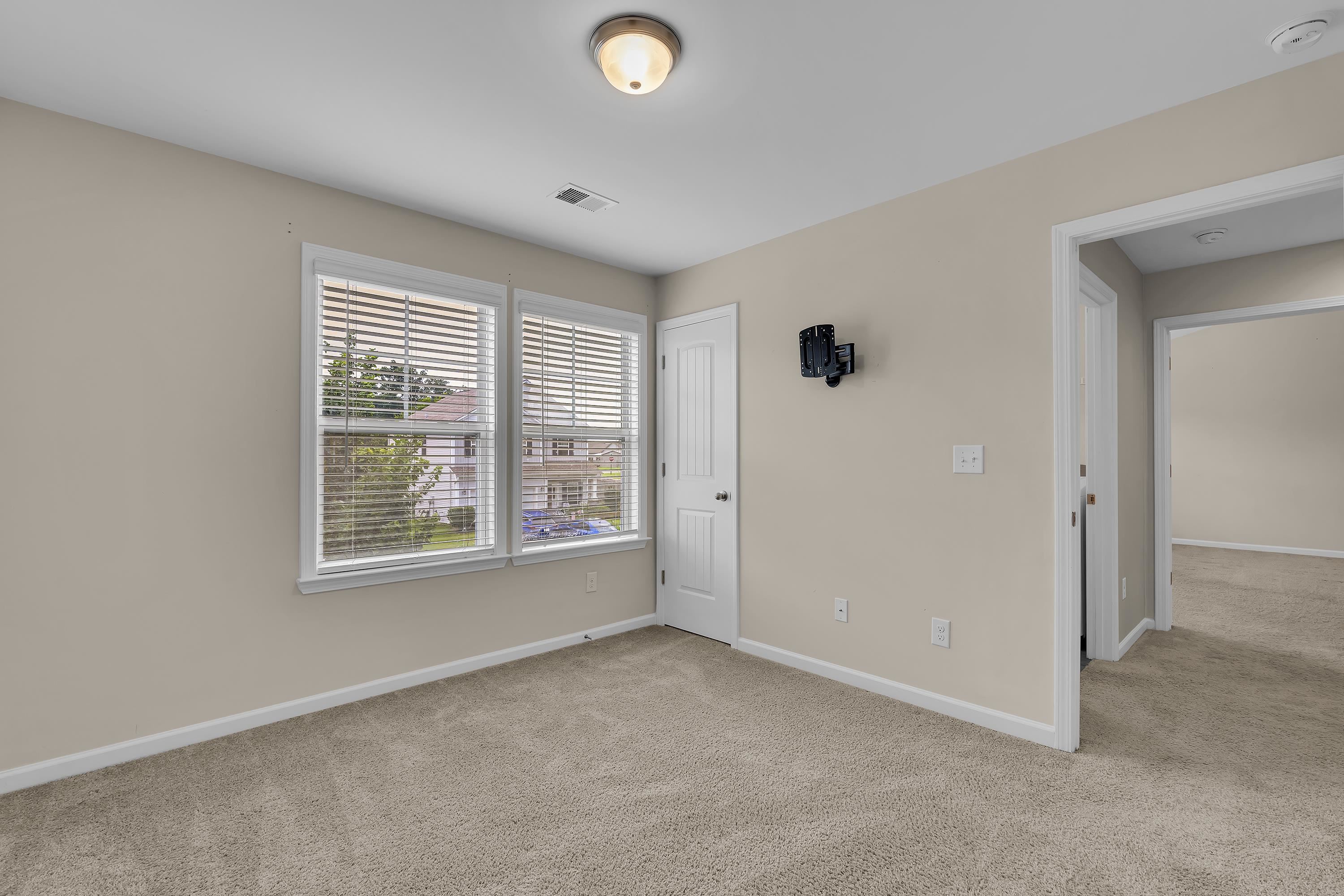 105 Viewmont Drive Property Photo 29