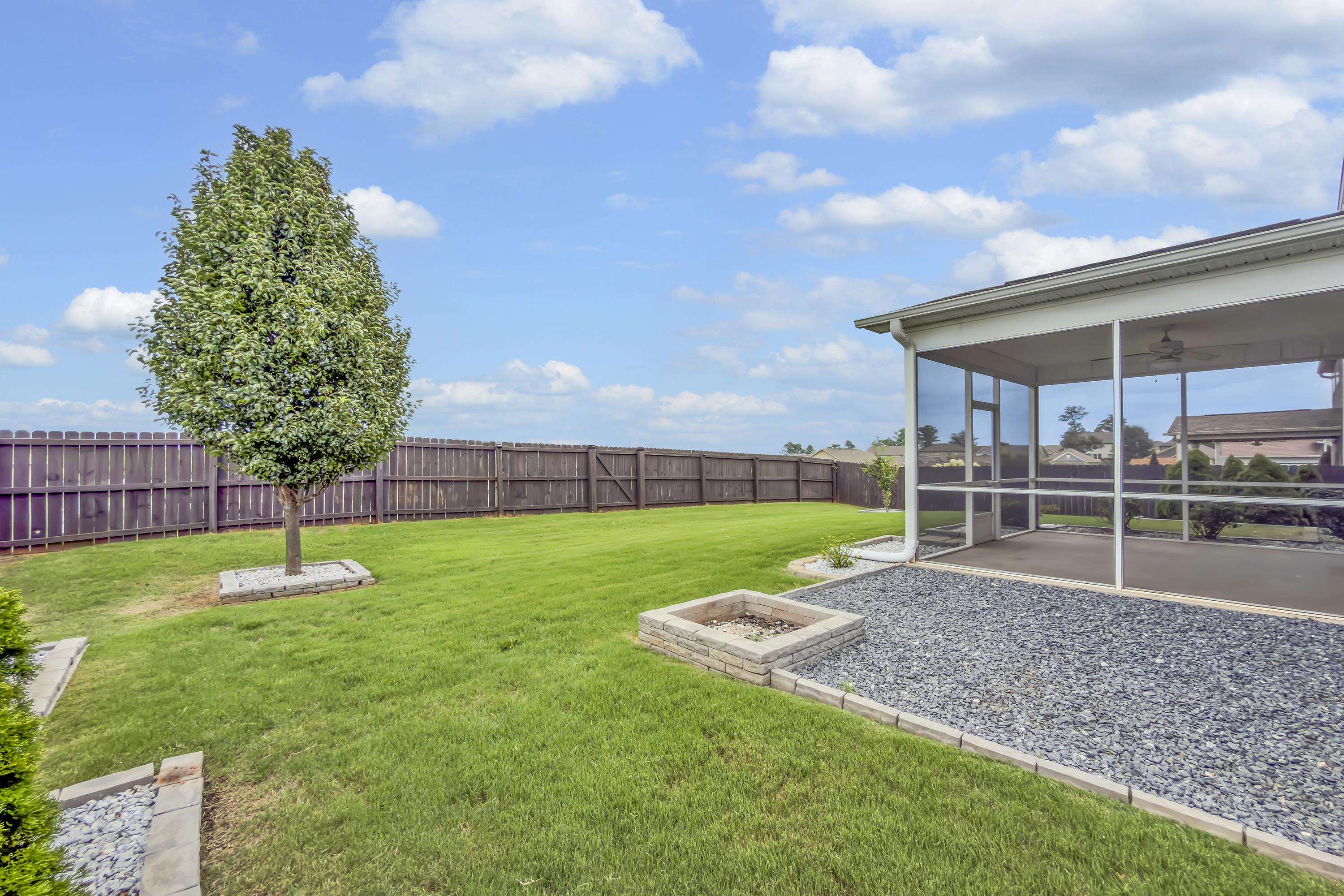 105 Viewmont Drive Property Photo 32