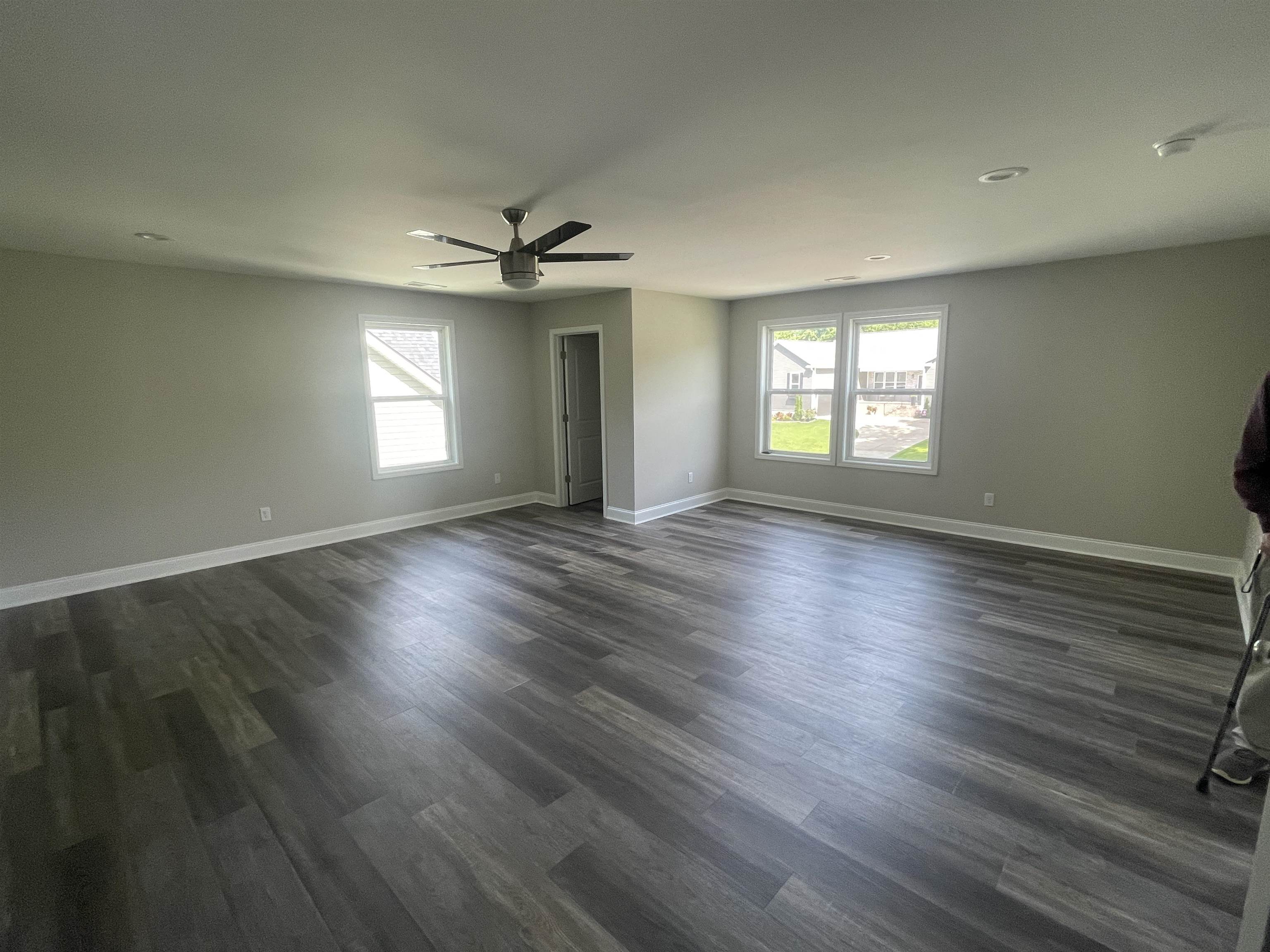 709 Rockcliff Street Property Photo 10