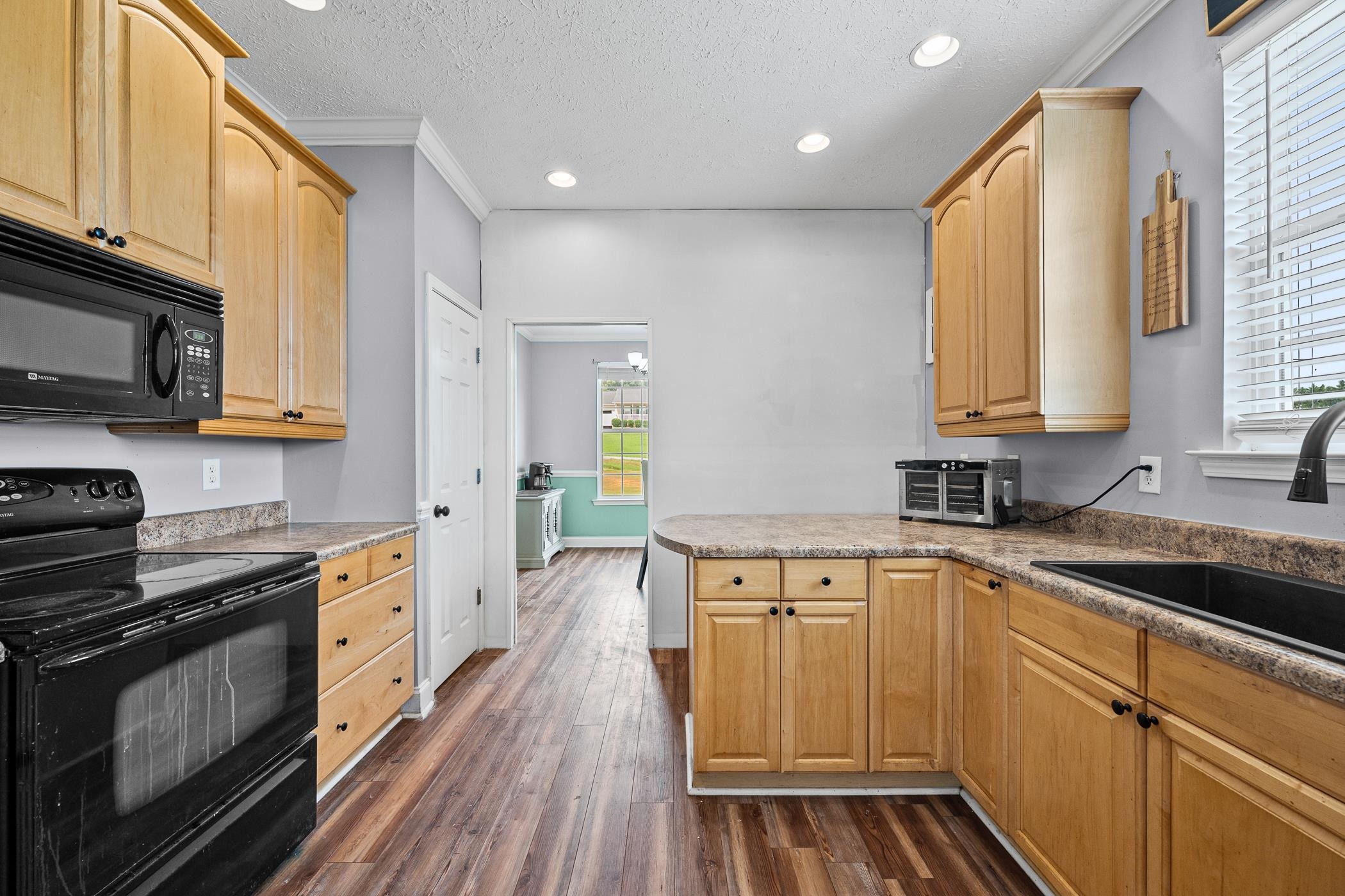 258 Gibbs Road Property Photo 9
