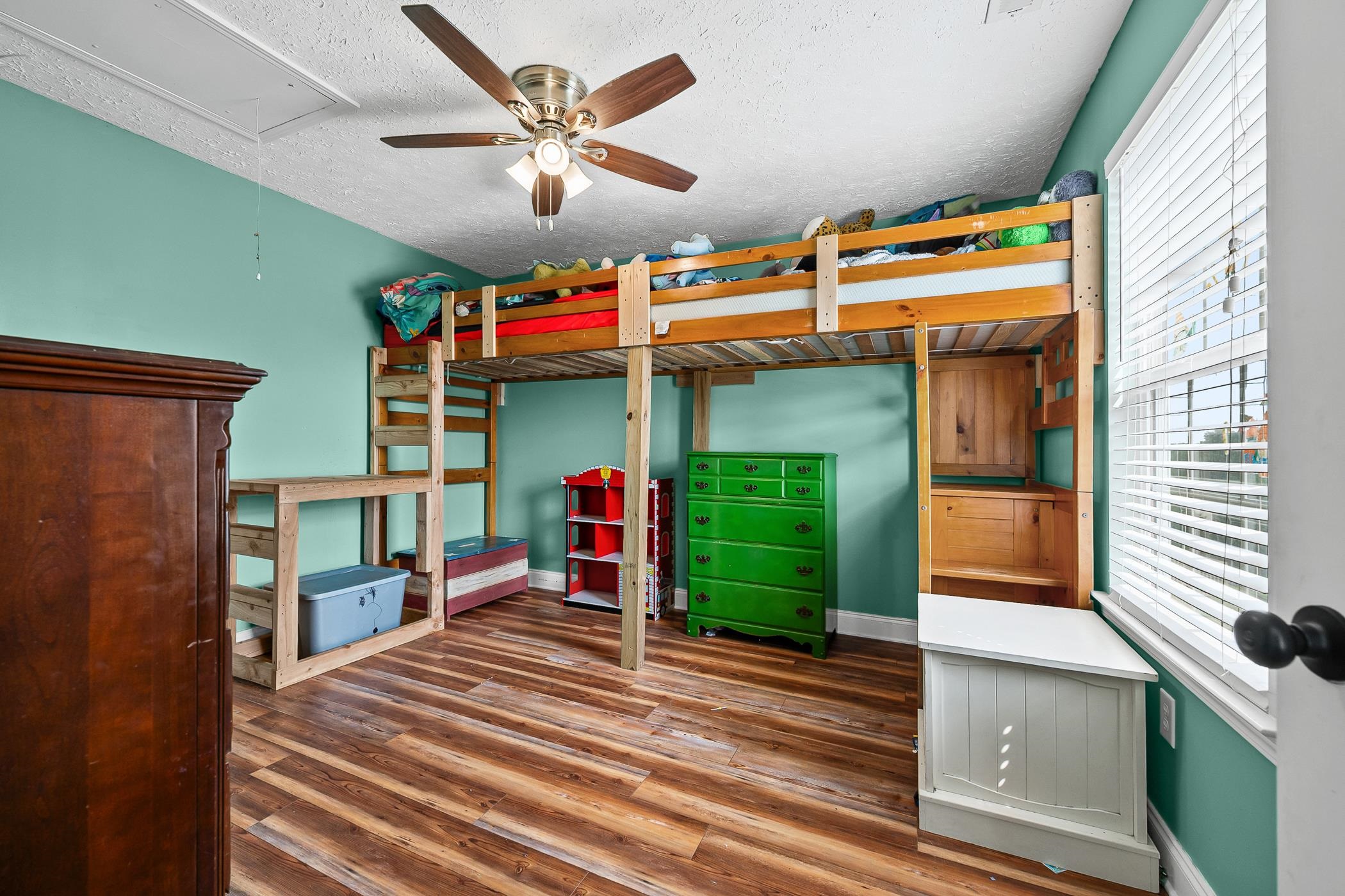 258 Gibbs Road Property Photo 15