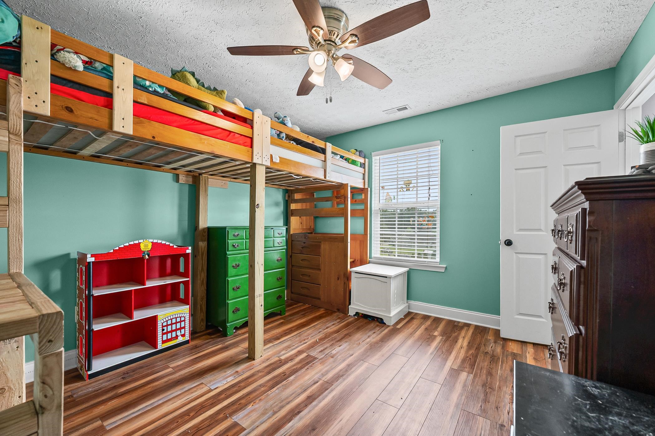 258 Gibbs Road Property Photo 16