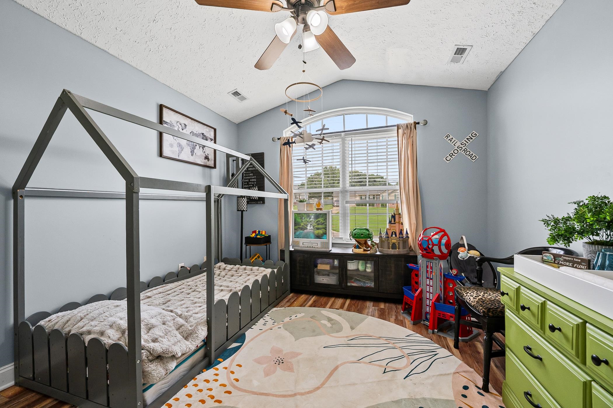 258 Gibbs Road Property Photo 19