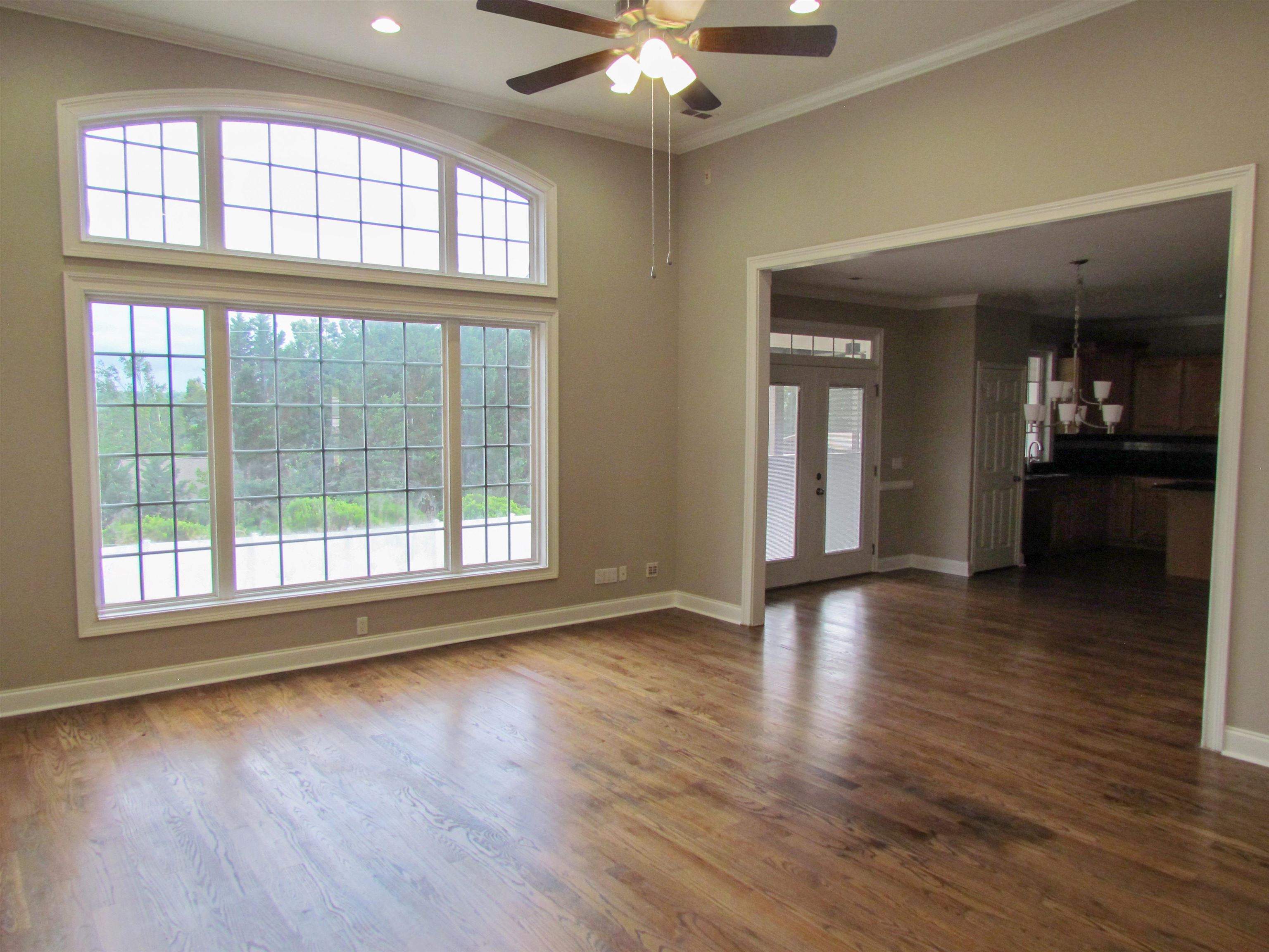 529 Albatross Road Property Photo 4