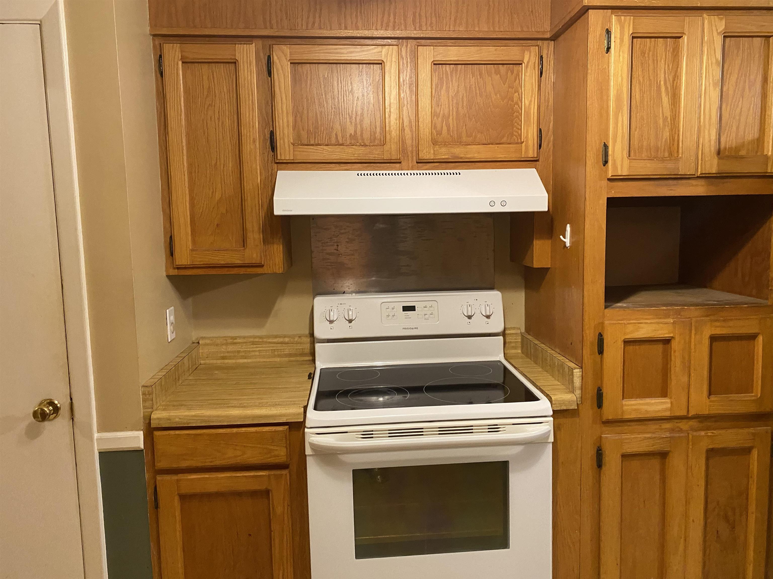 104 Charlesworth Avenue Property Photo 8