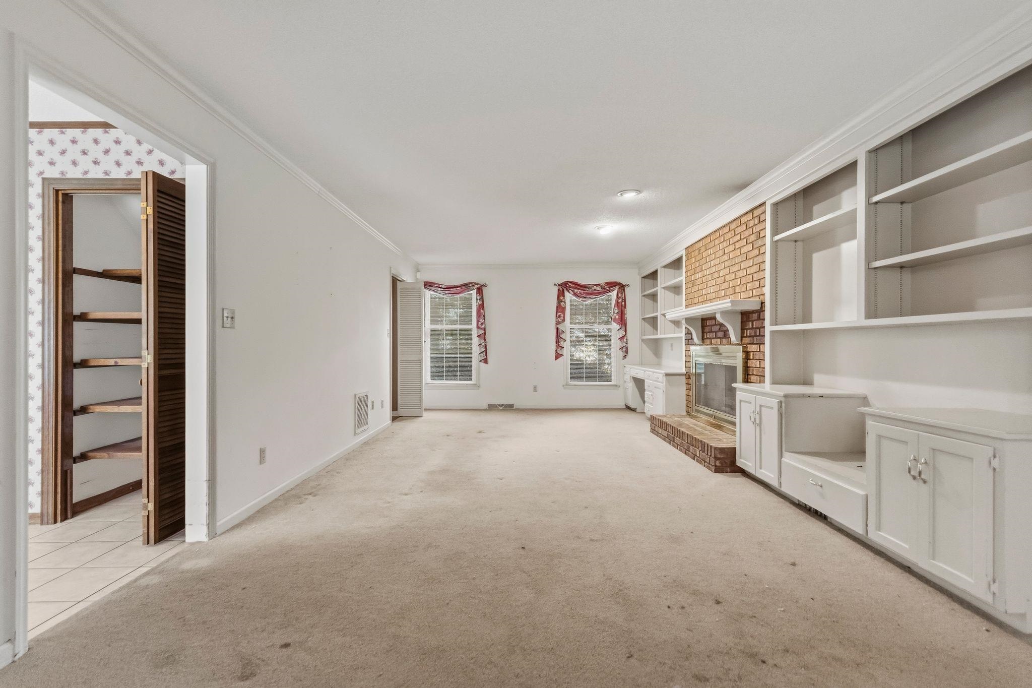 346 Round Ridge Rd Property Photo 10