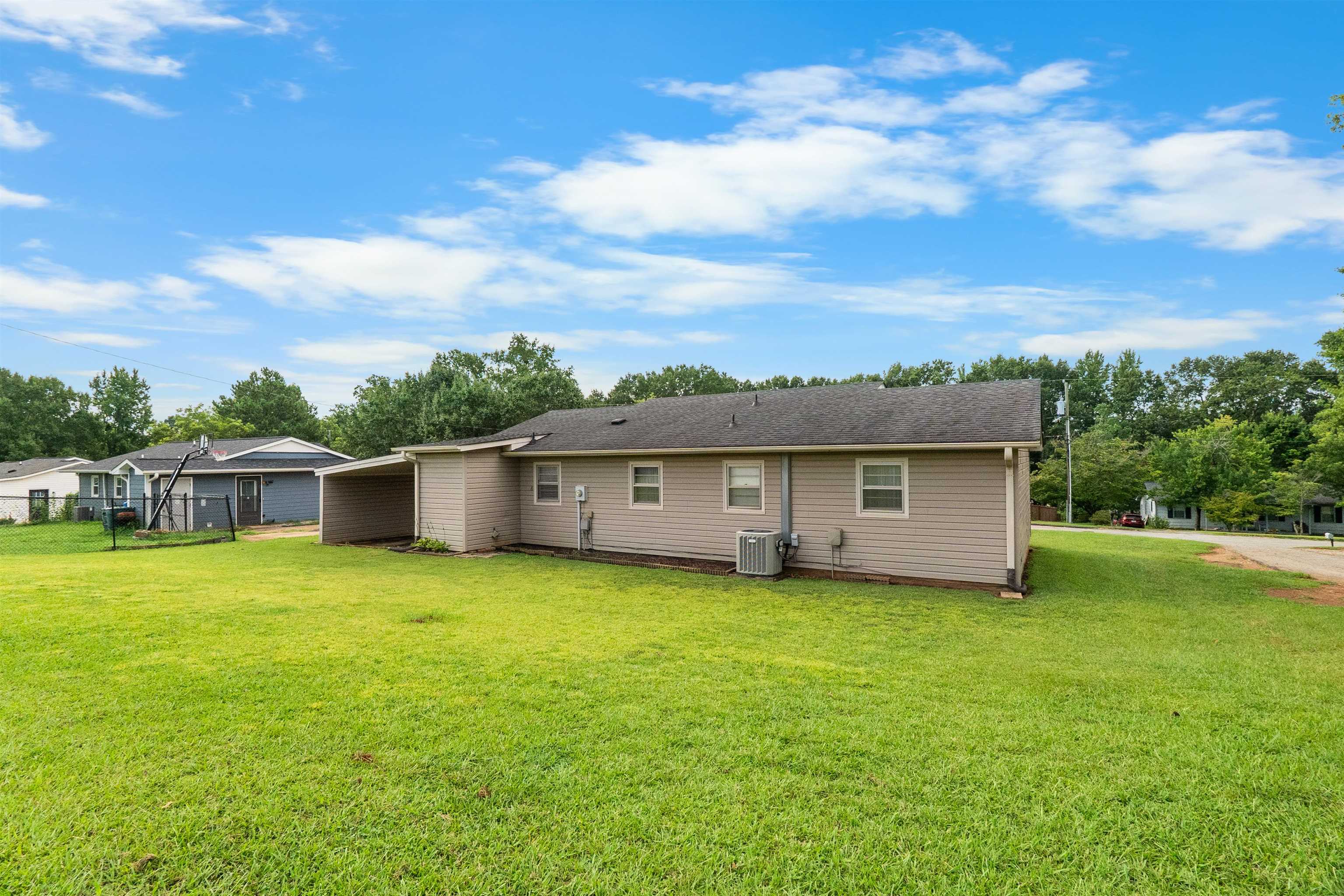 114 Blueberry Lane Property Photo 18