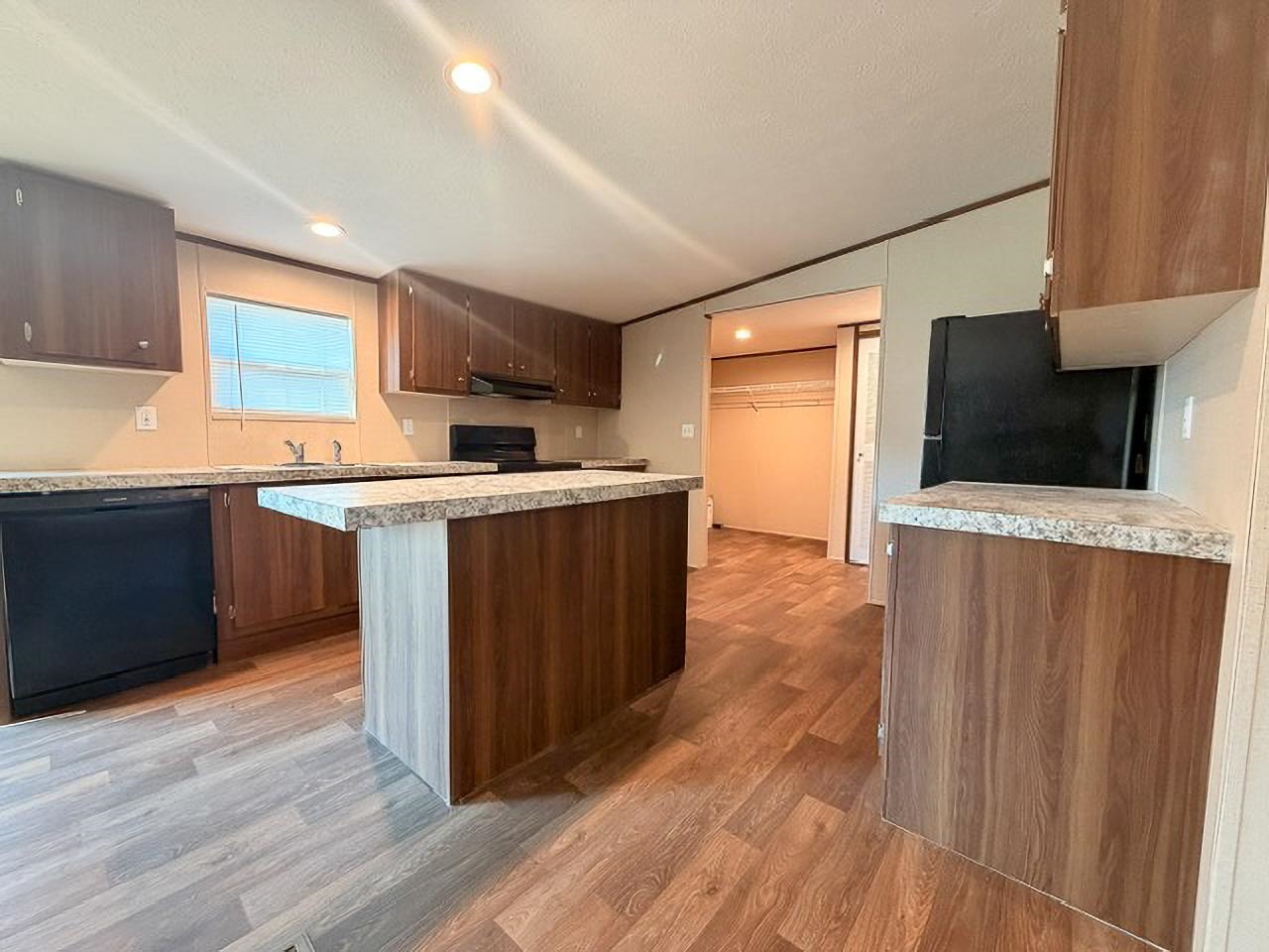 210 Thompson Road Property Photo 9
