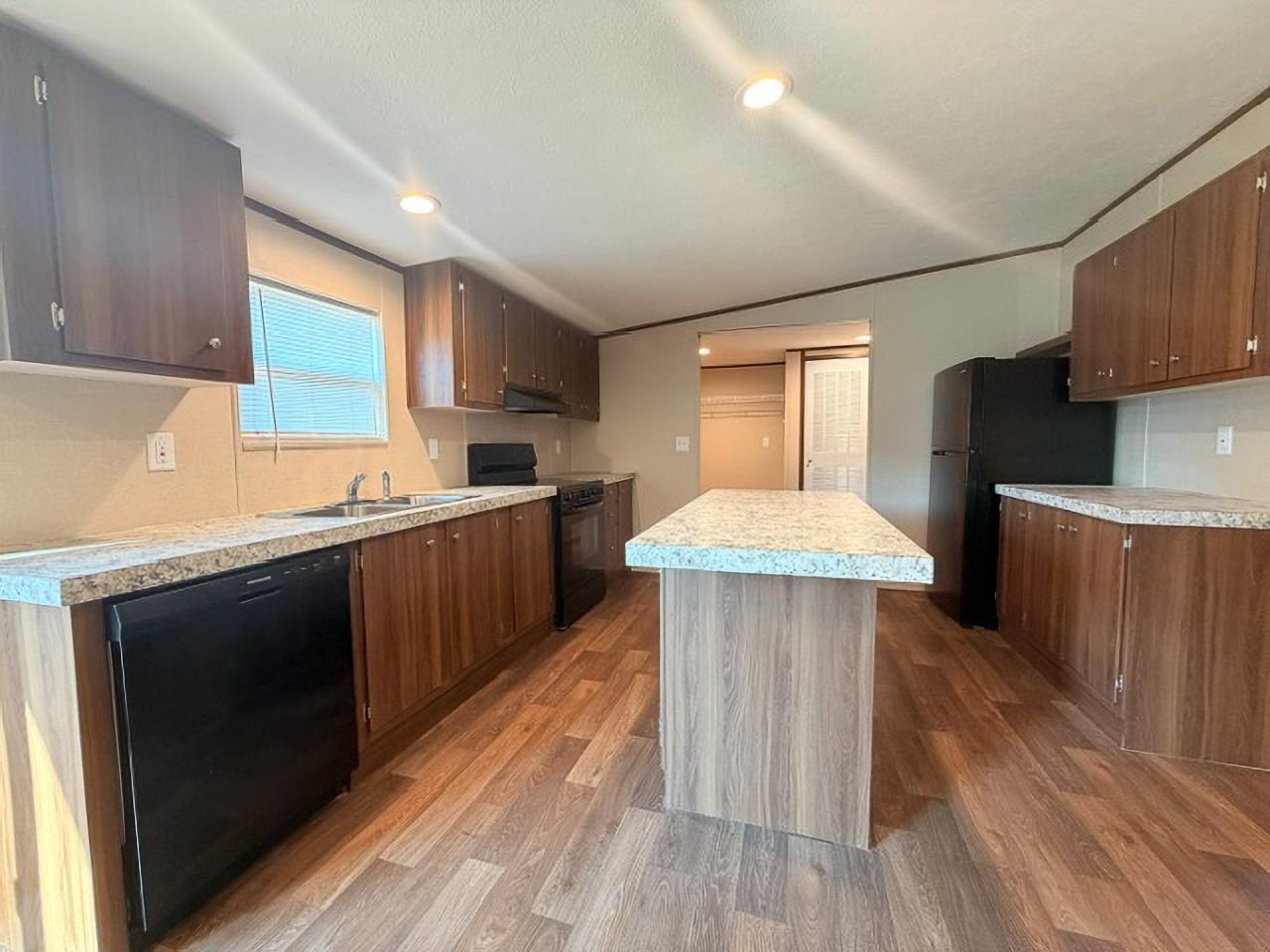 210 Thompson Road Property Photo 12