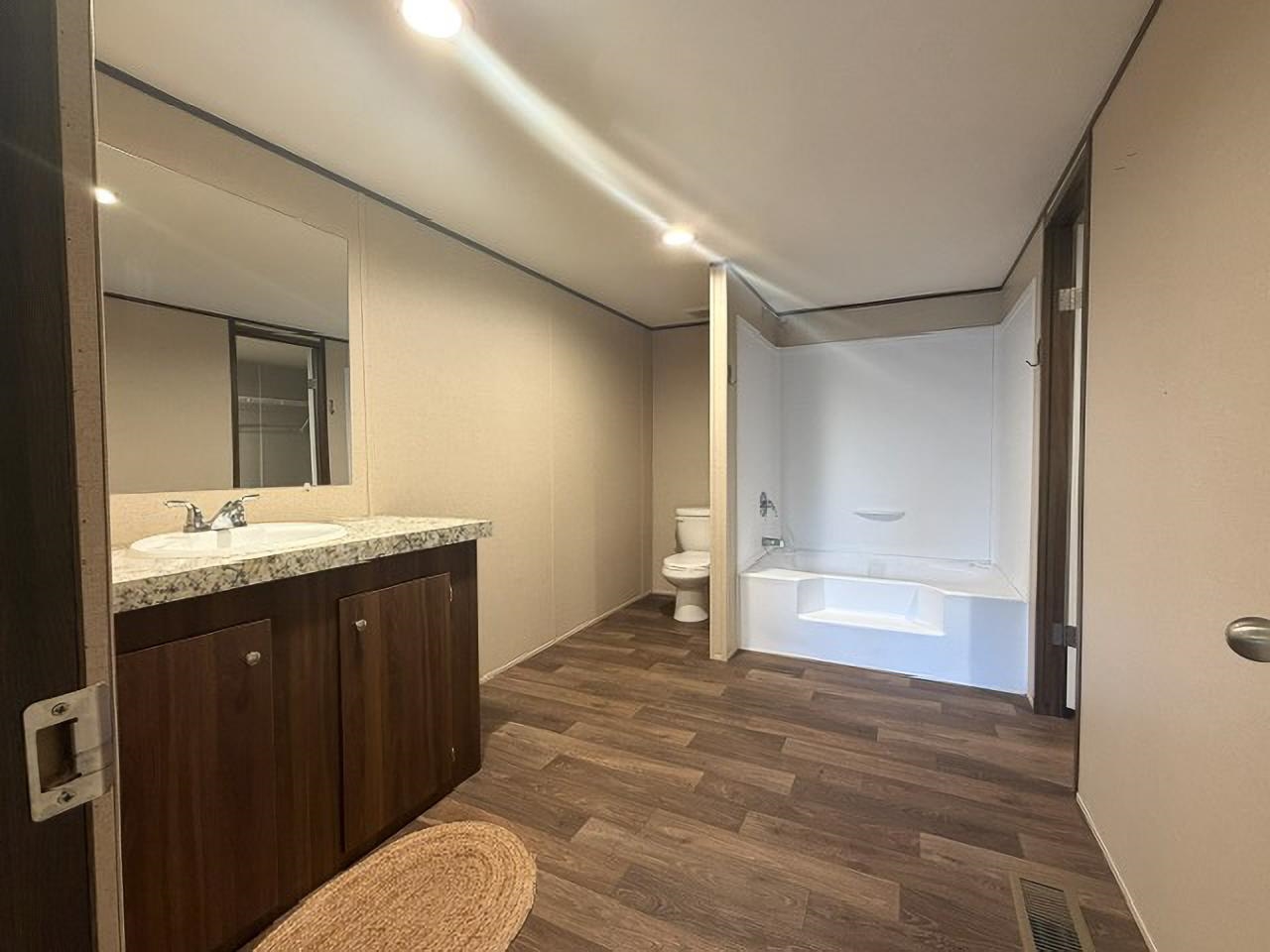 210 Thompson Road Property Photo 16