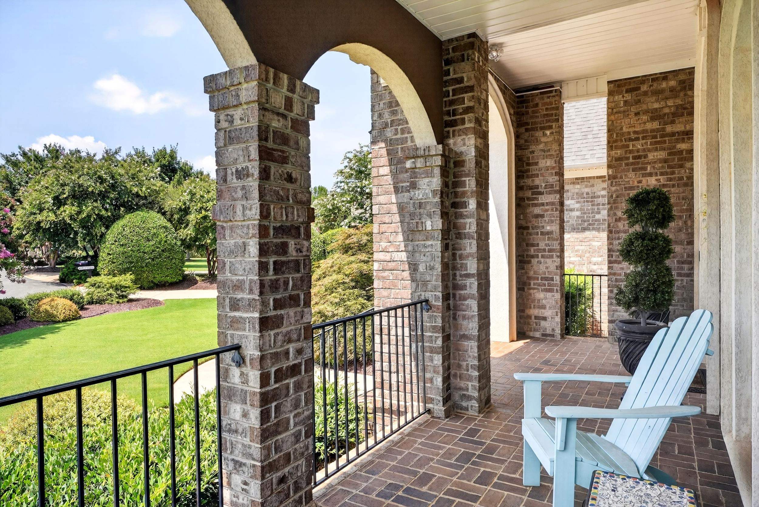 415 Lions Paw Court Property Photo 5