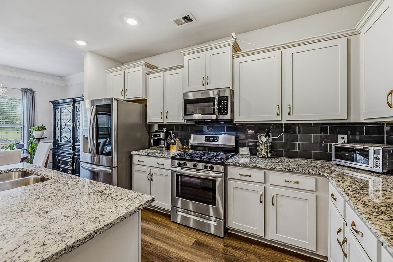 517 Flying Squirrel Way Property Photo 8