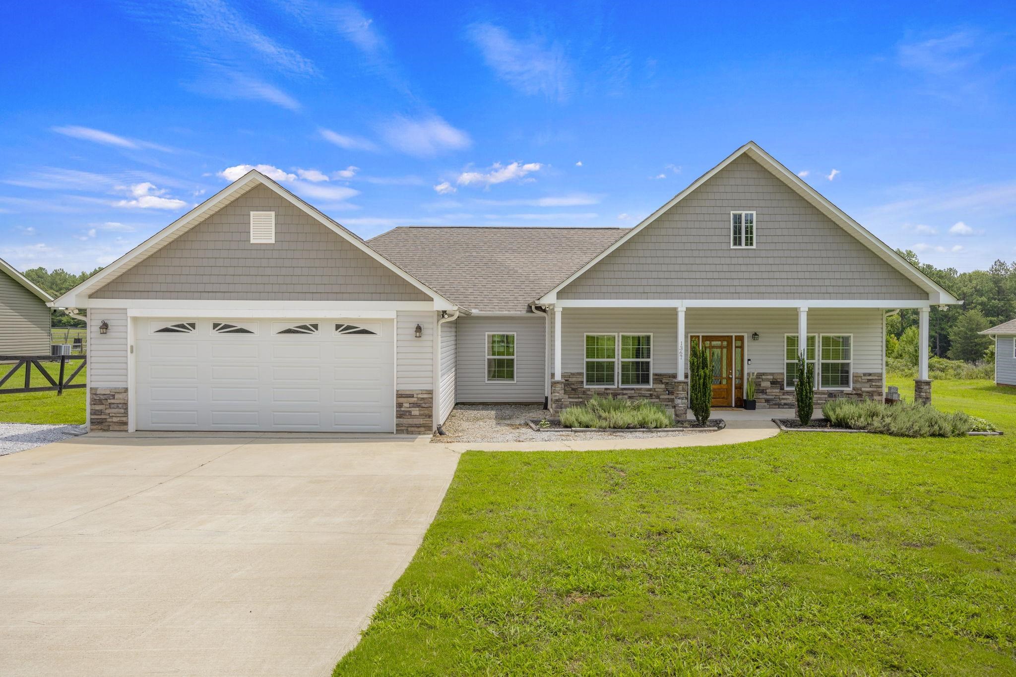 1367 Ezell Road Property Photo 2