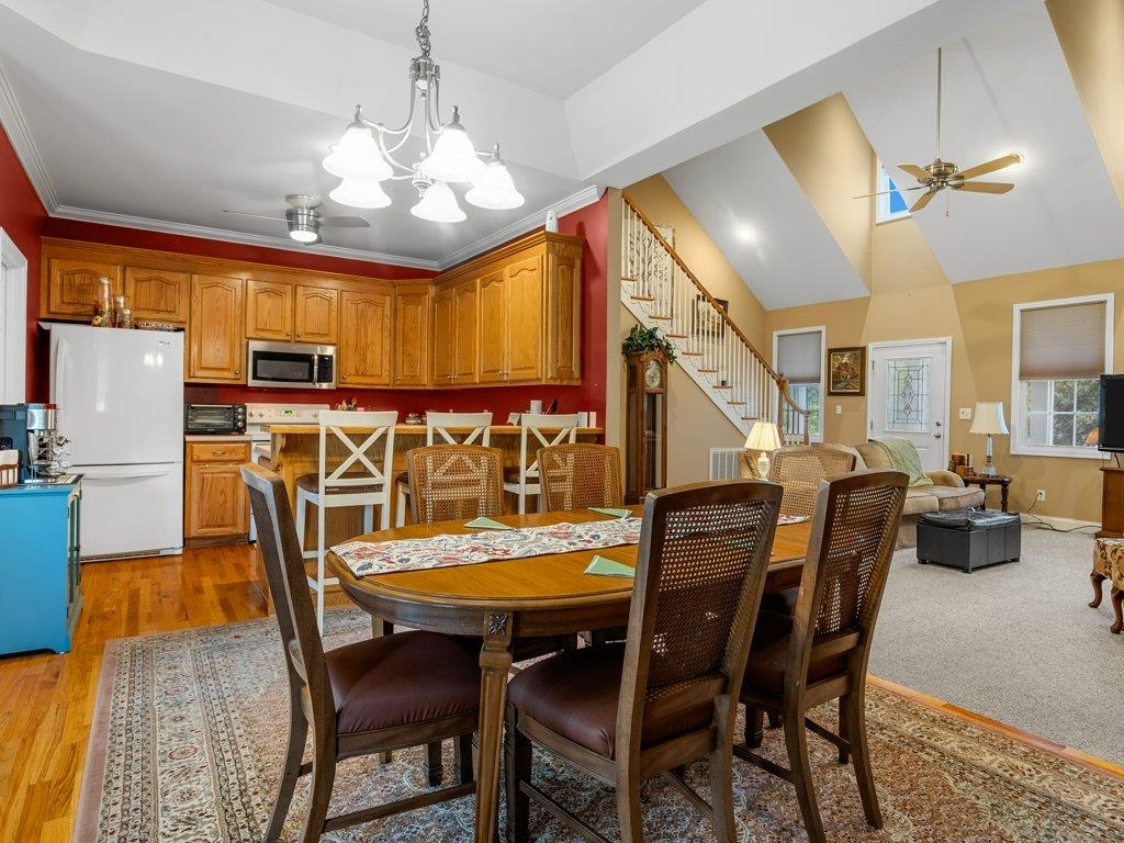 404 Shallowford Drive Property Photo 15